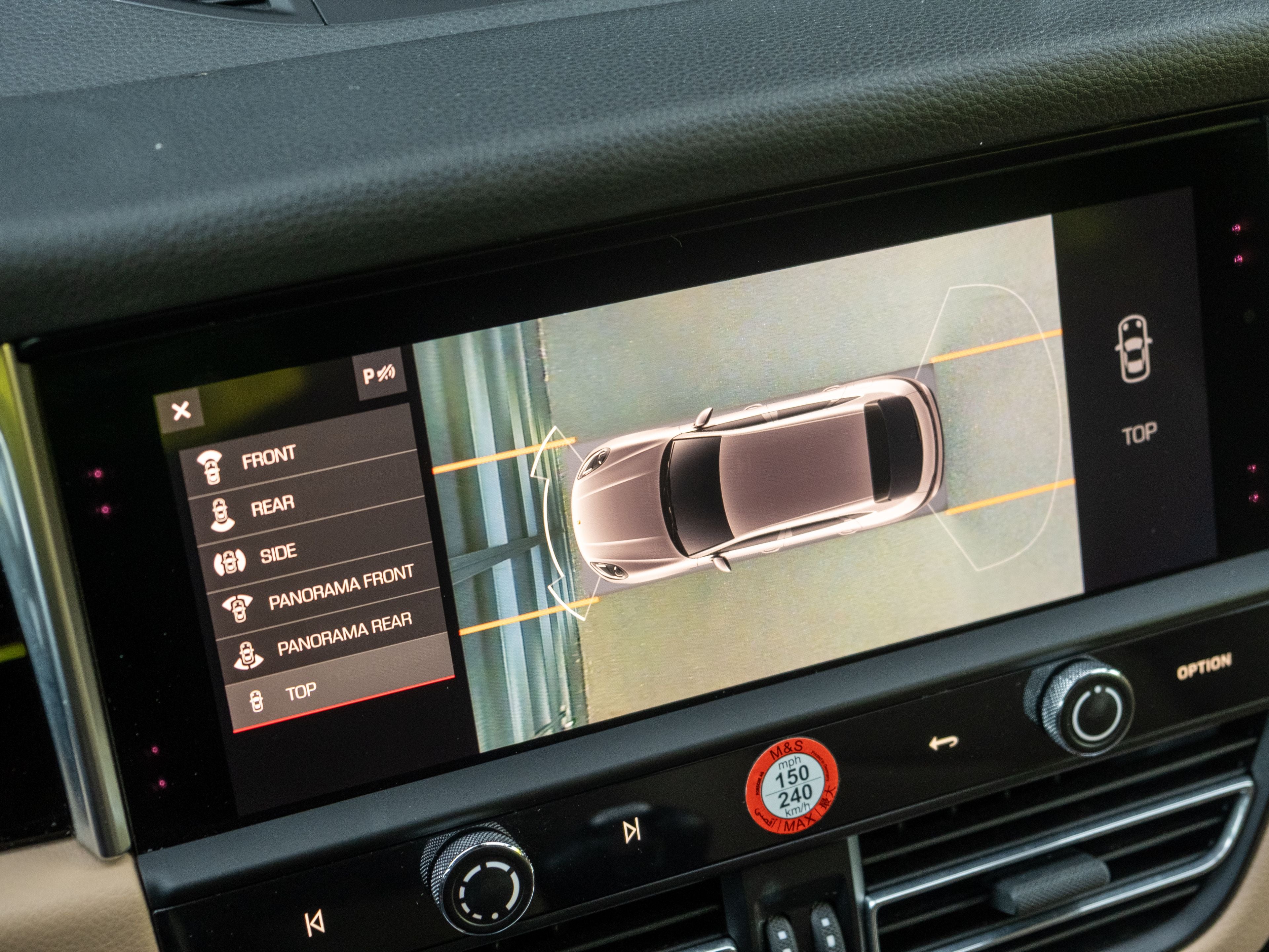 2022 Porsche Macan Base