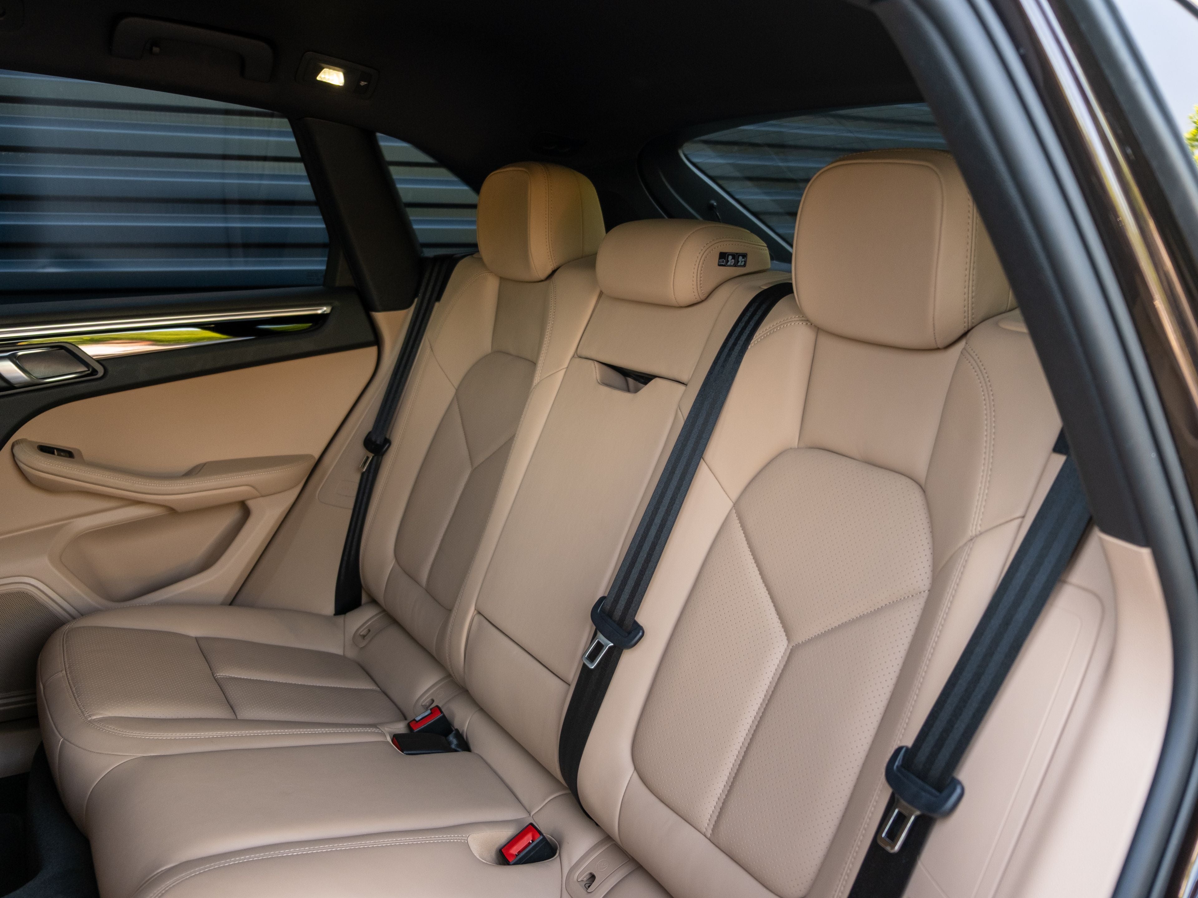 2022 Porsche Macan Base