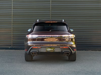2022 Porsche Macan Base