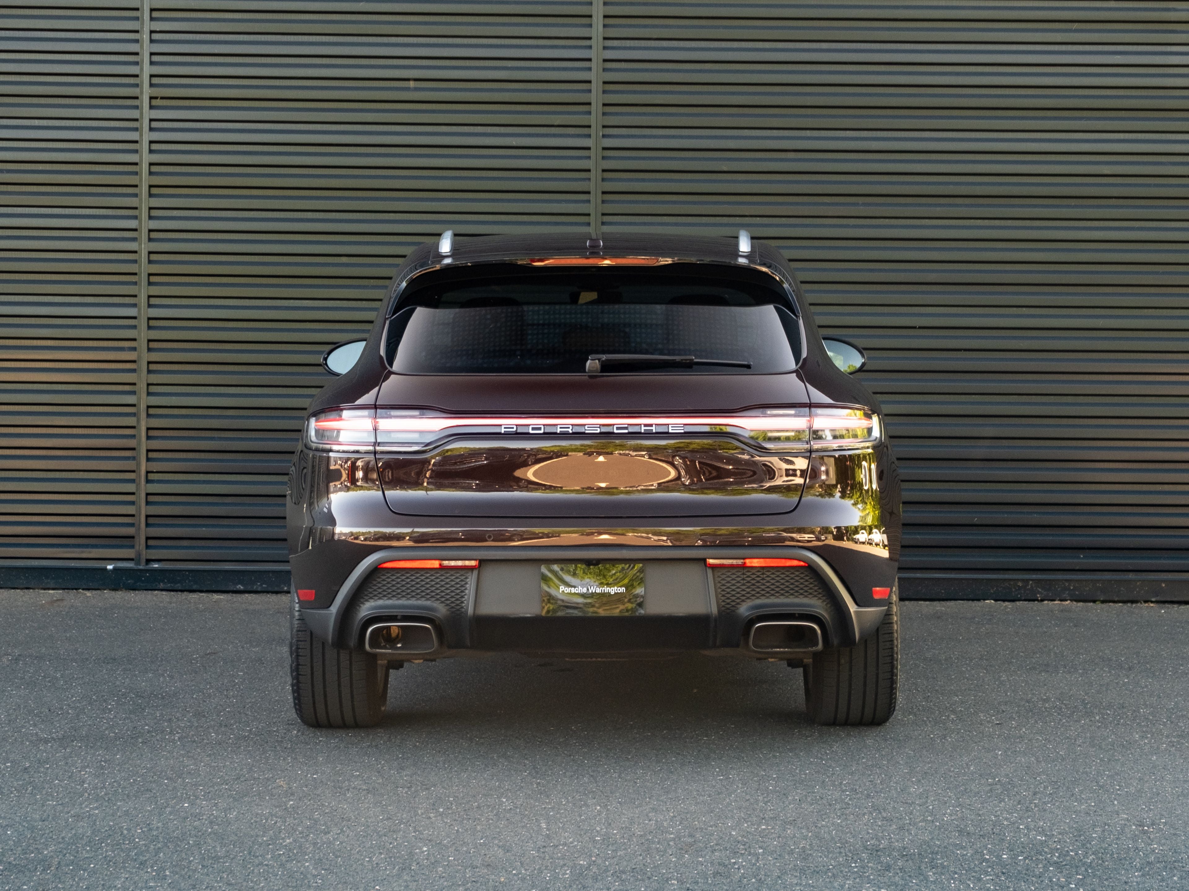 2022 Porsche Macan Base