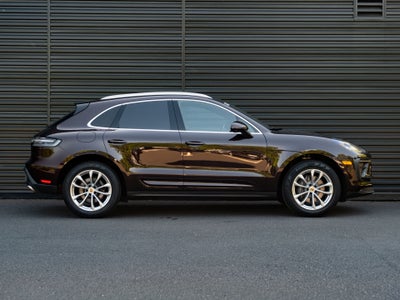 2022 Porsche Macan Base