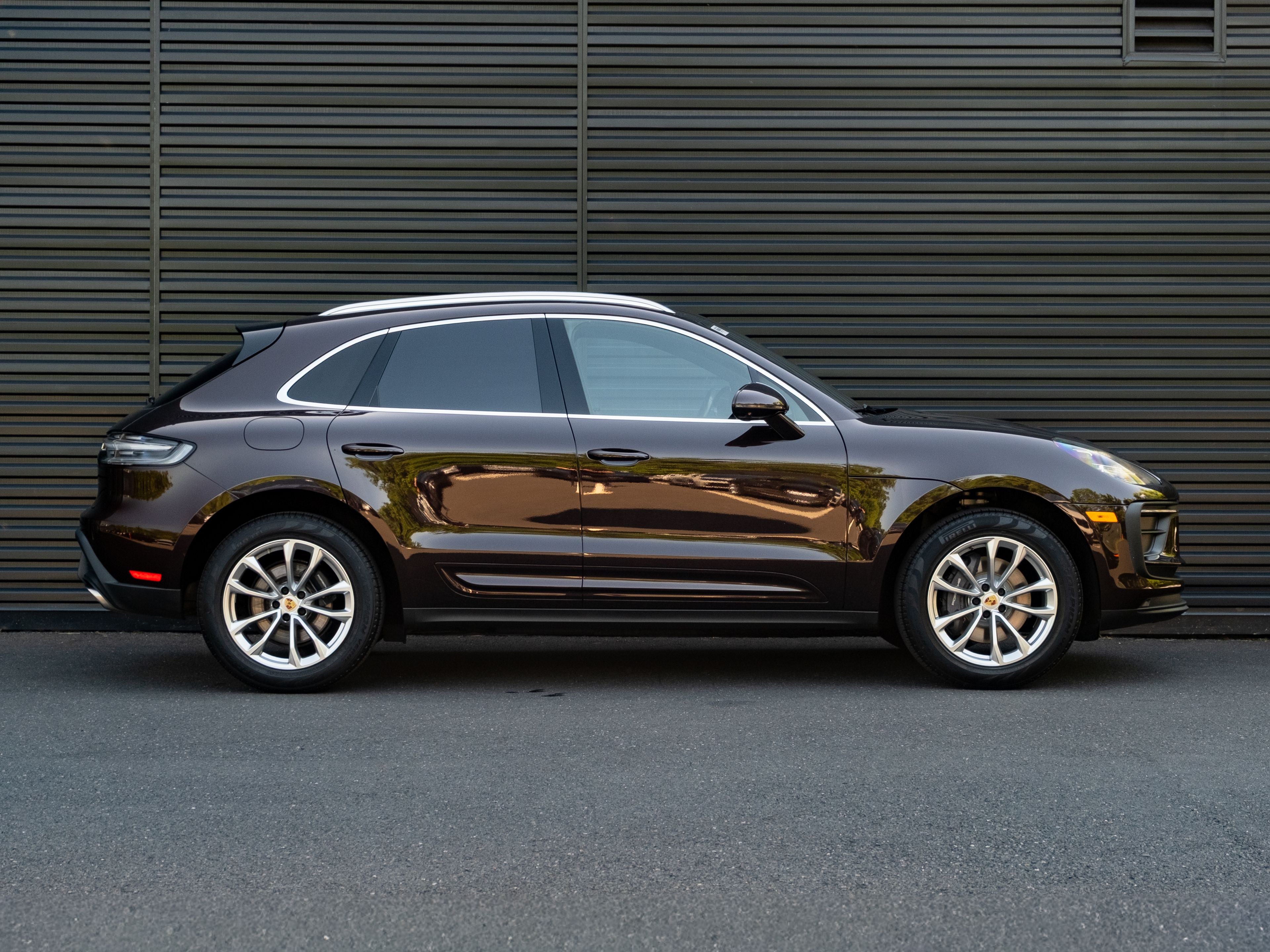 2022 Porsche Macan Base