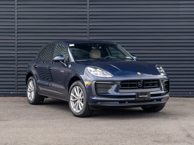2023 Porsche Macan Base