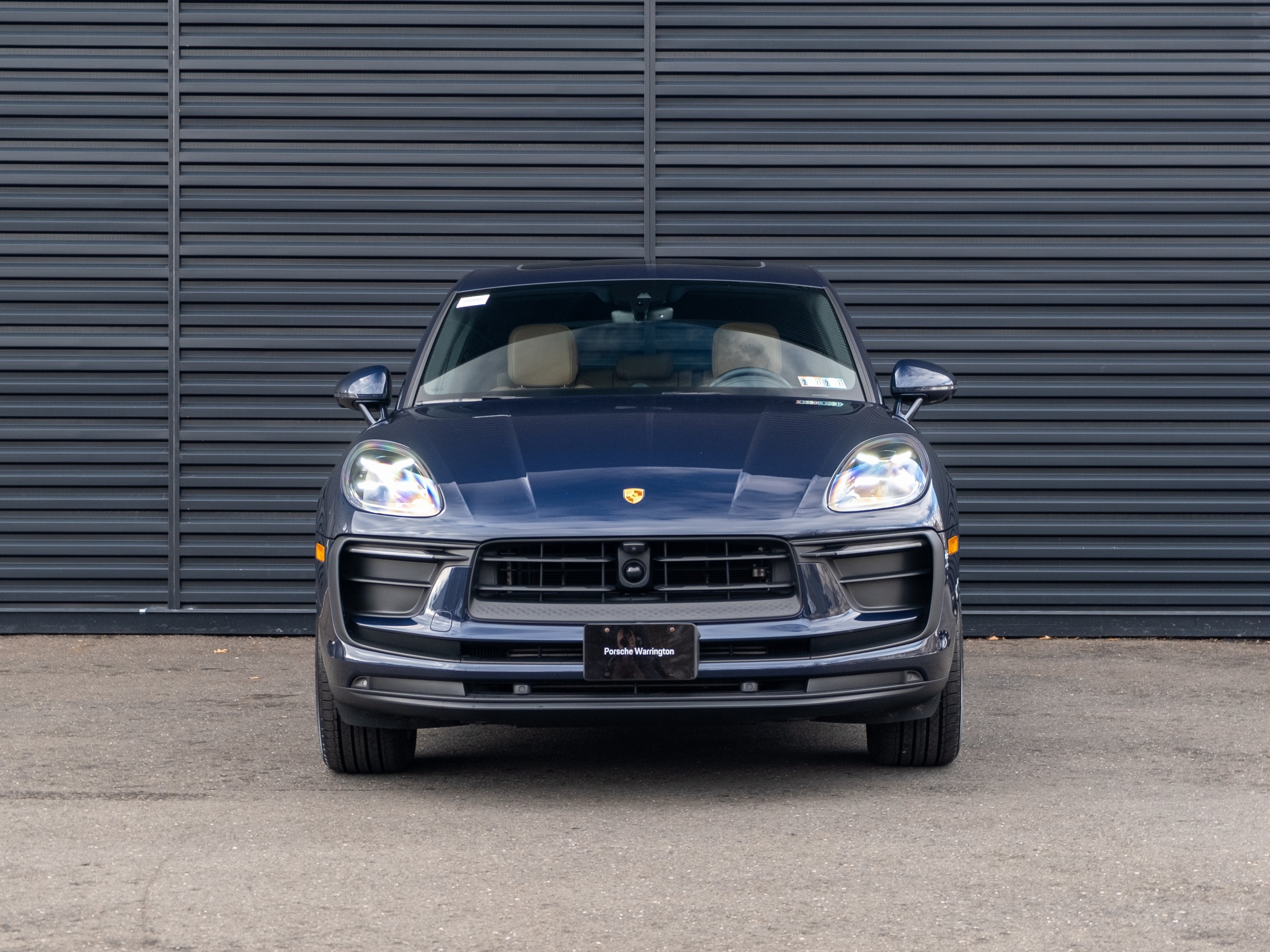 2023 Porsche Macan Base