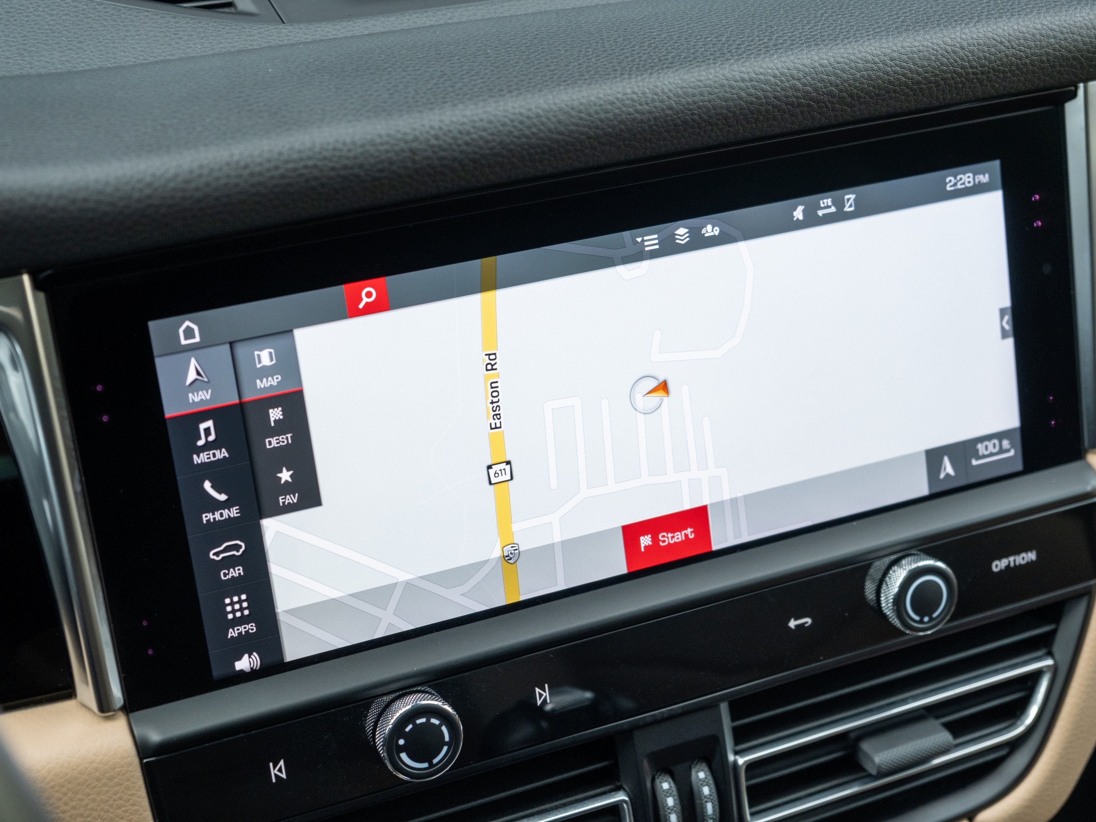 2023 Porsche Macan Base