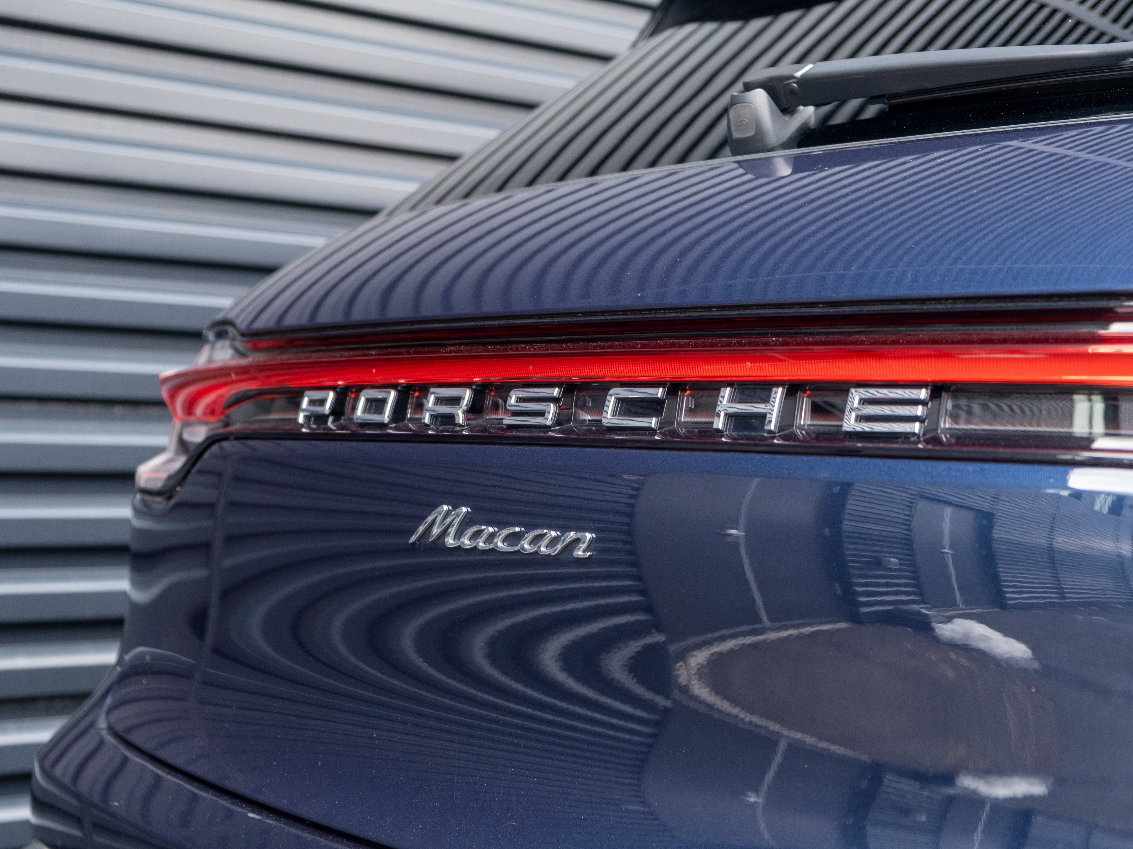 2023 Porsche Macan Base