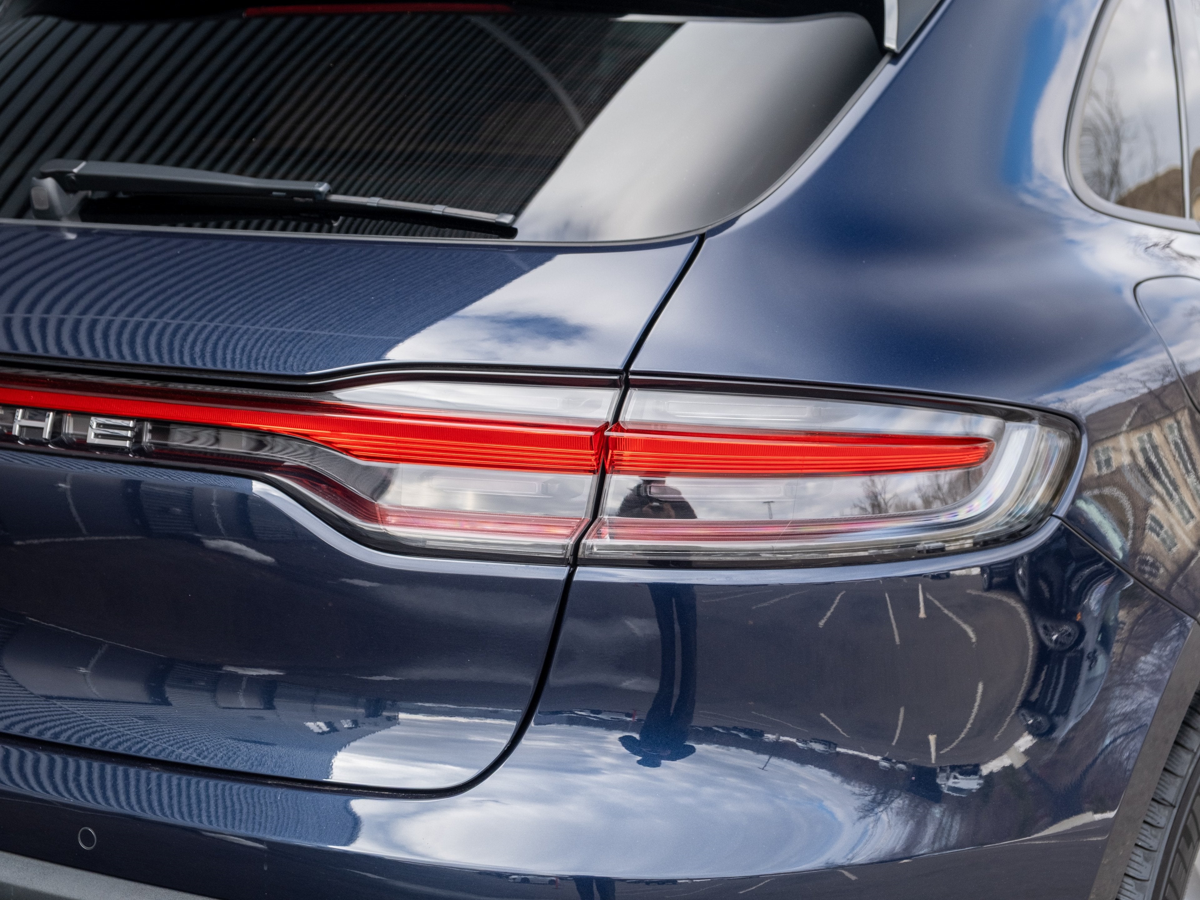 2023 Porsche Macan Base