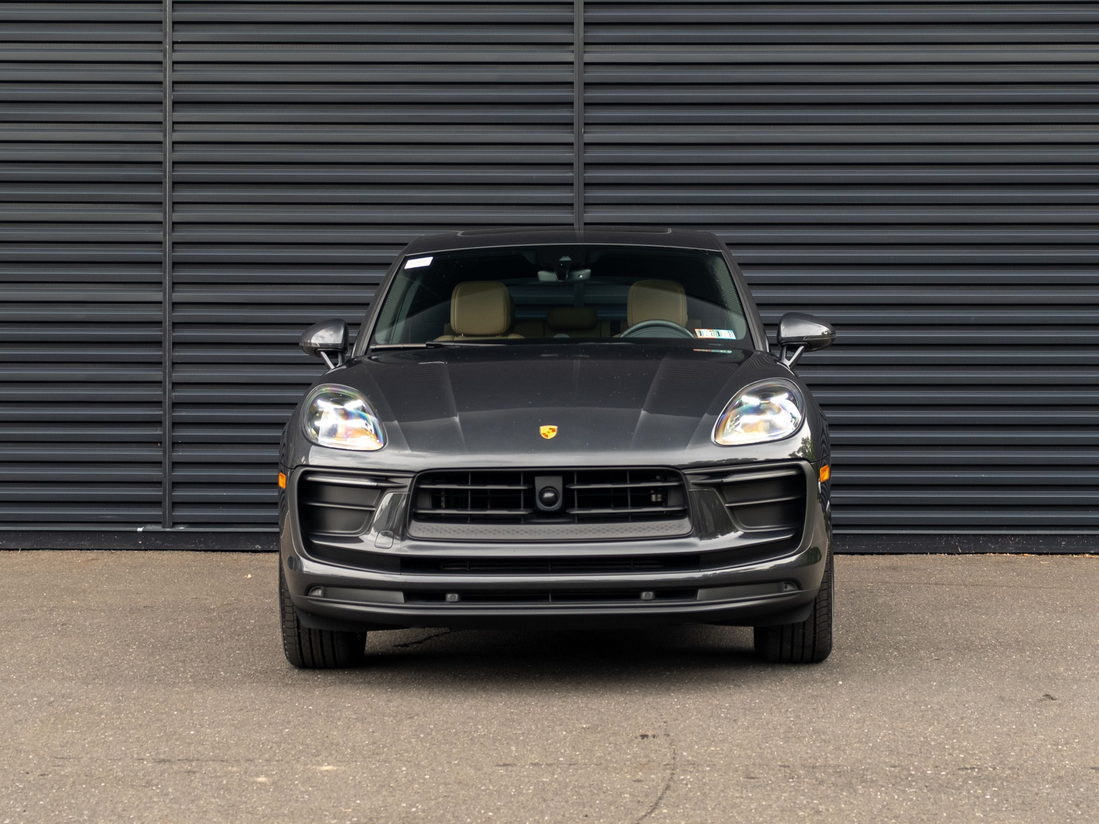 2023 Porsche Macan Base