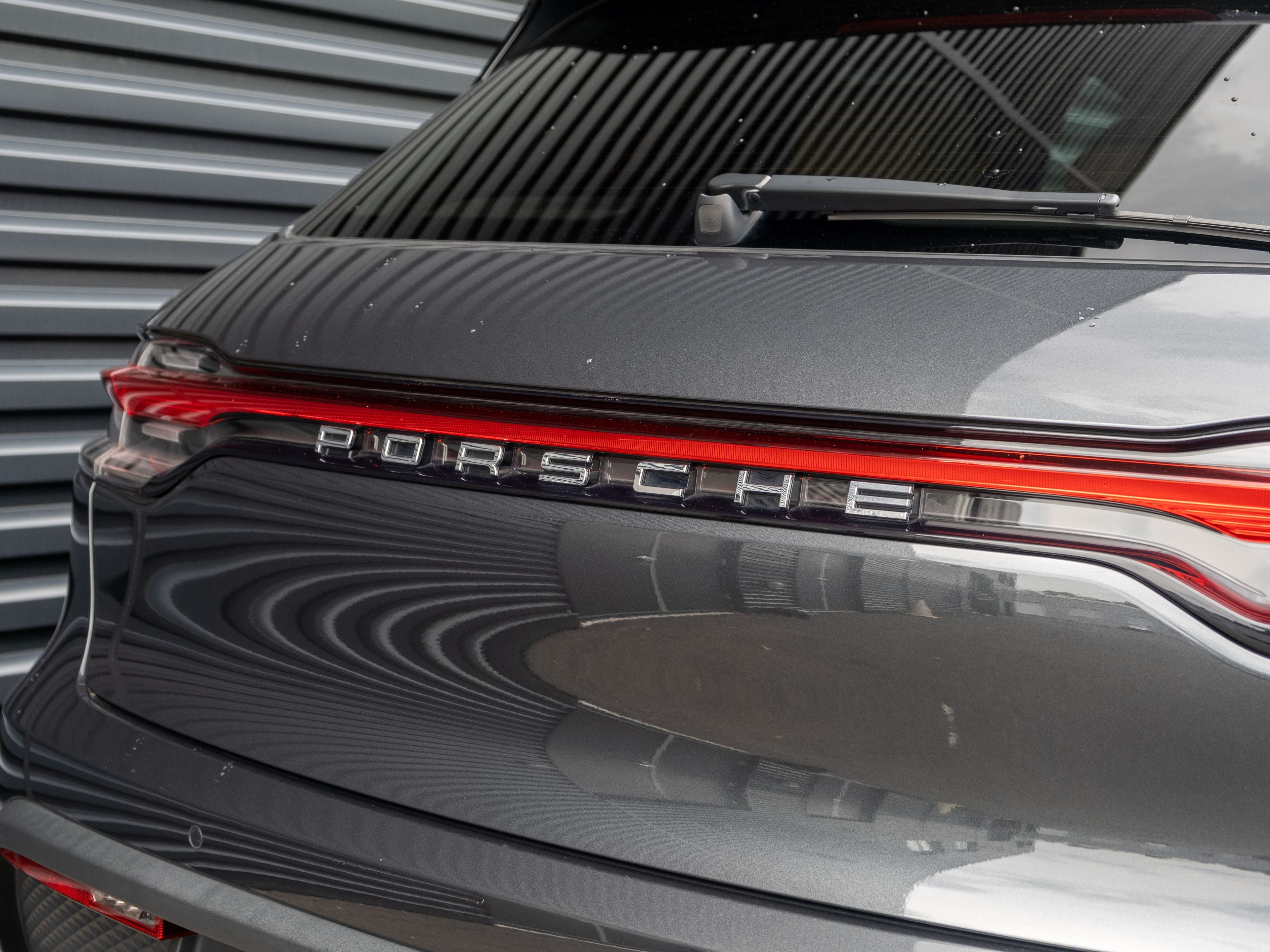 2023 Porsche Macan Base