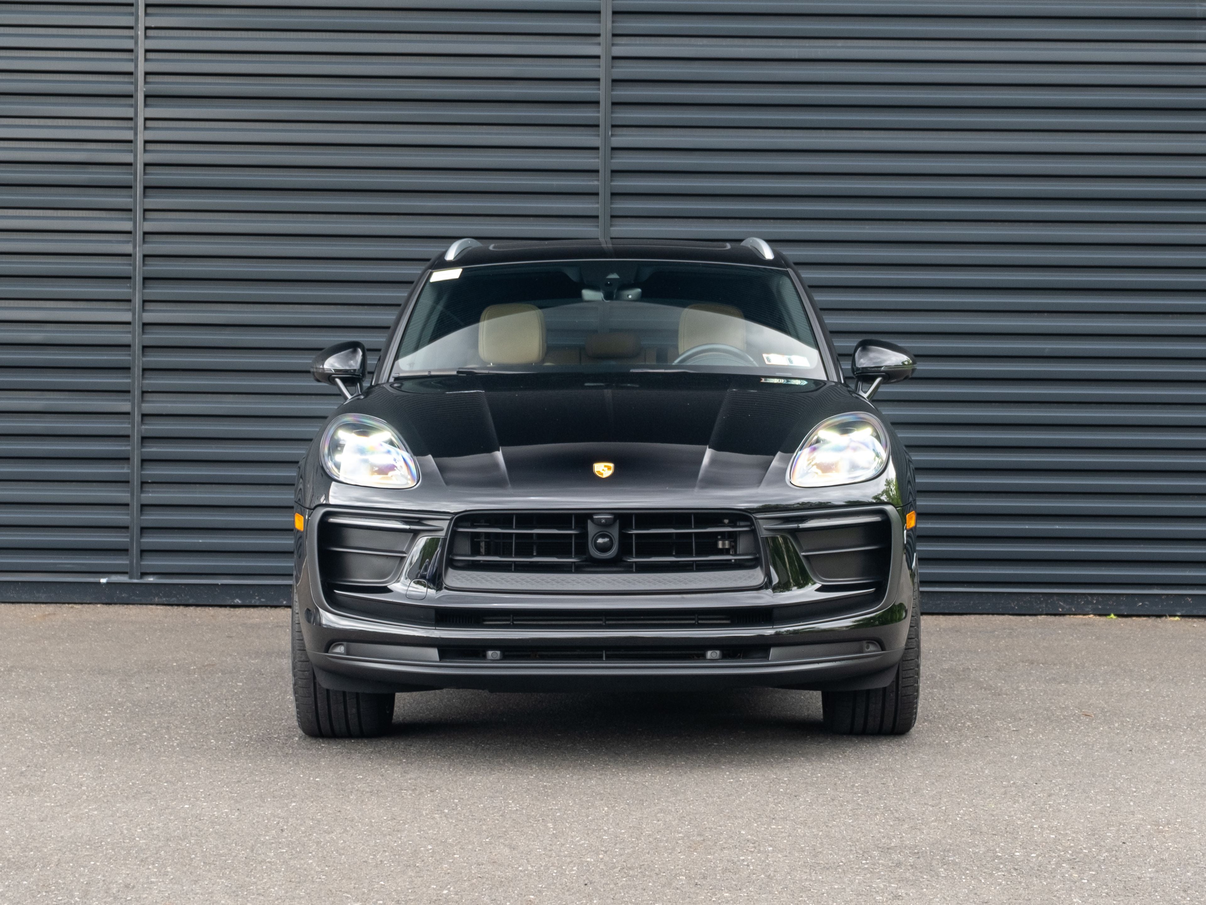 2023 Porsche Macan Base