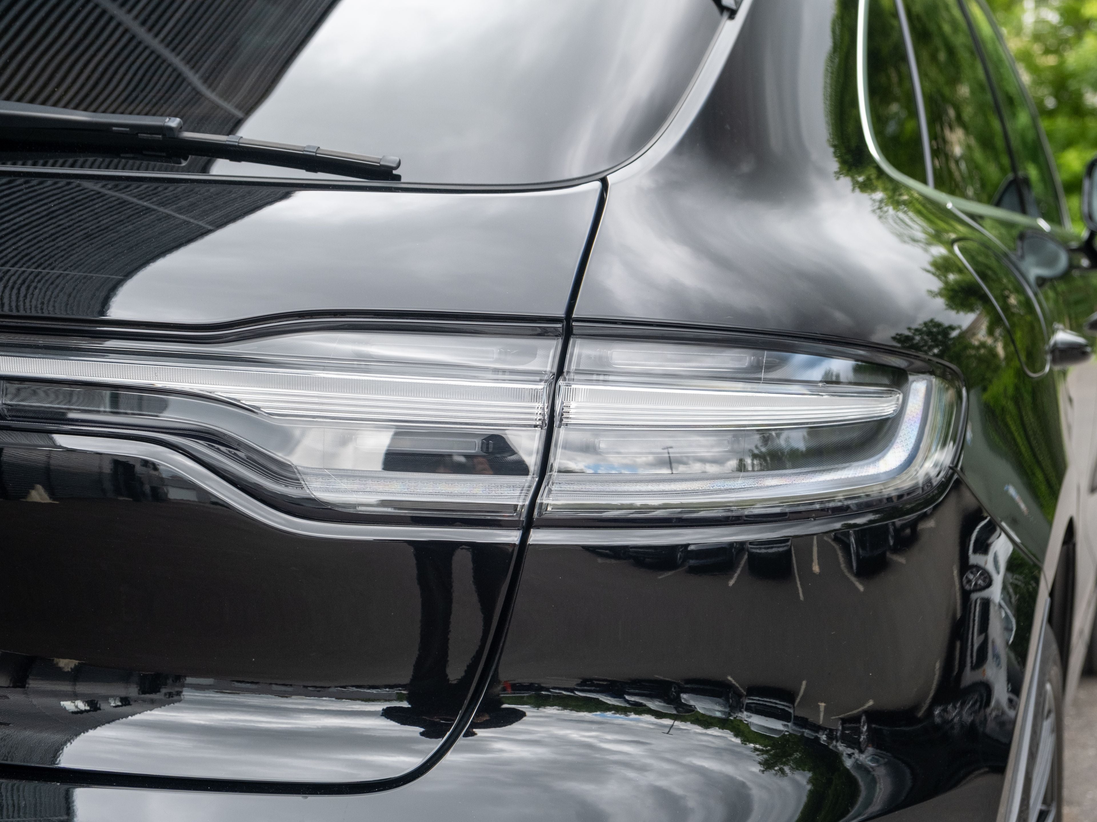 2023 Porsche Macan Base