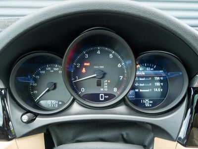 2023 Porsche Macan Base