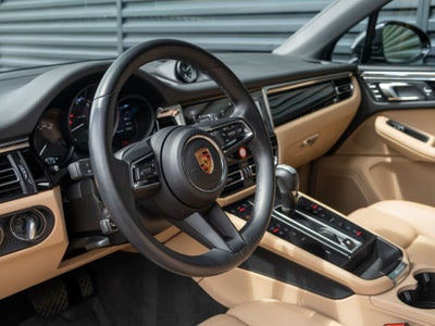 2023 Porsche Macan Base