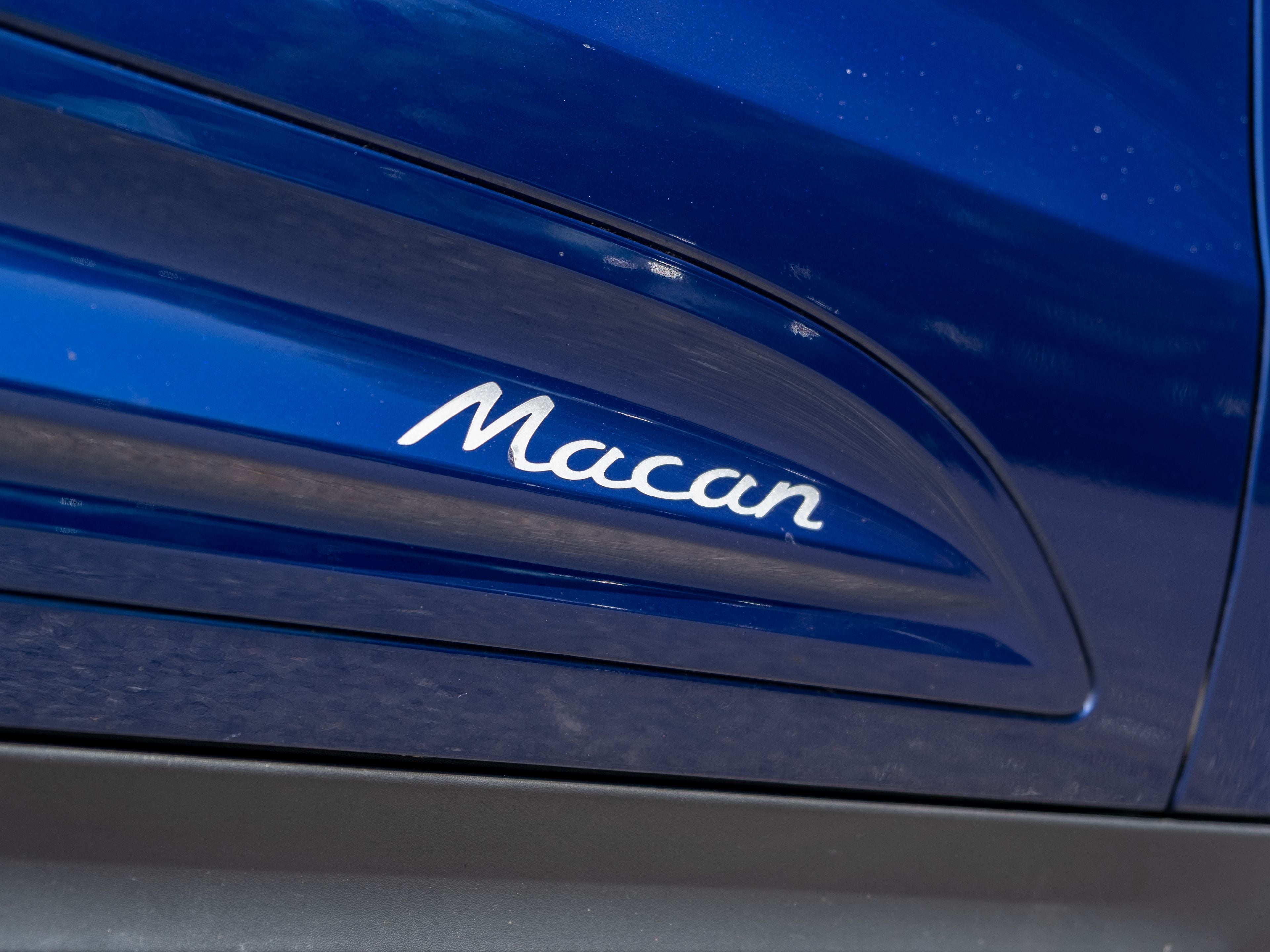 2024 Porsche Macan Base