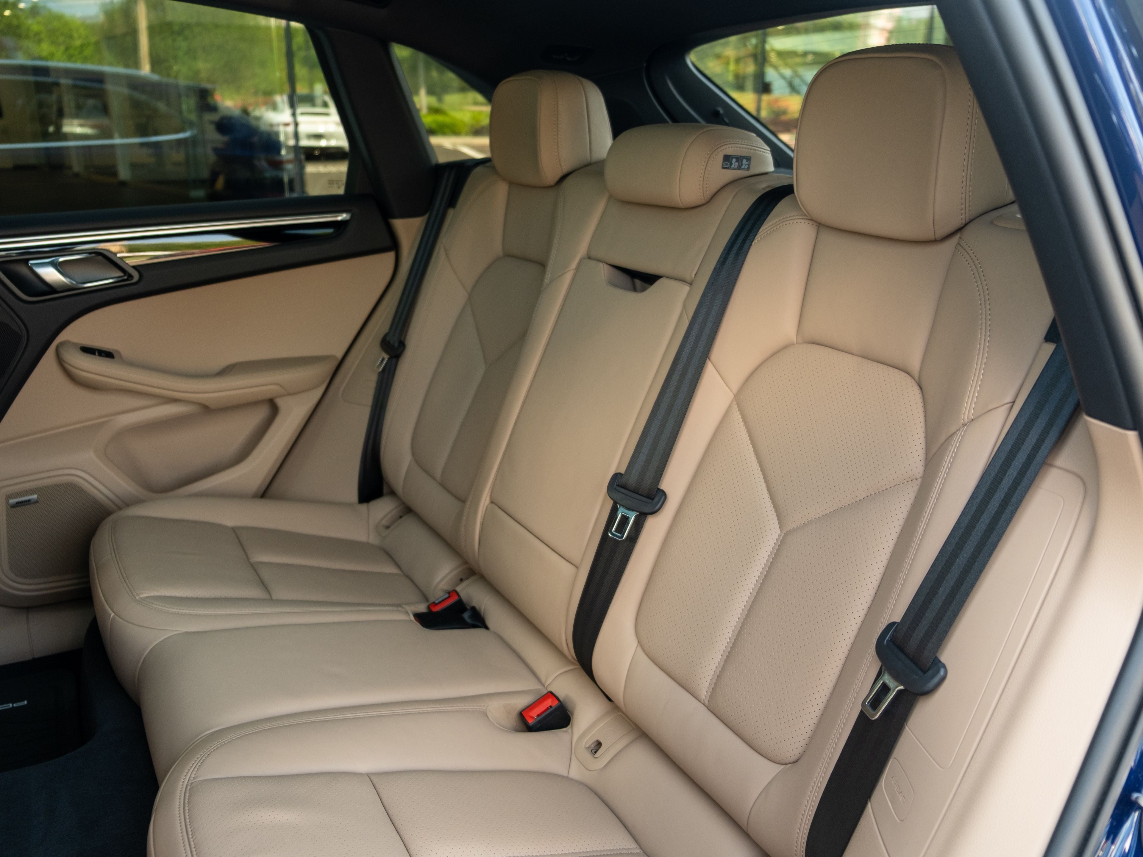 2024 Porsche Macan Base