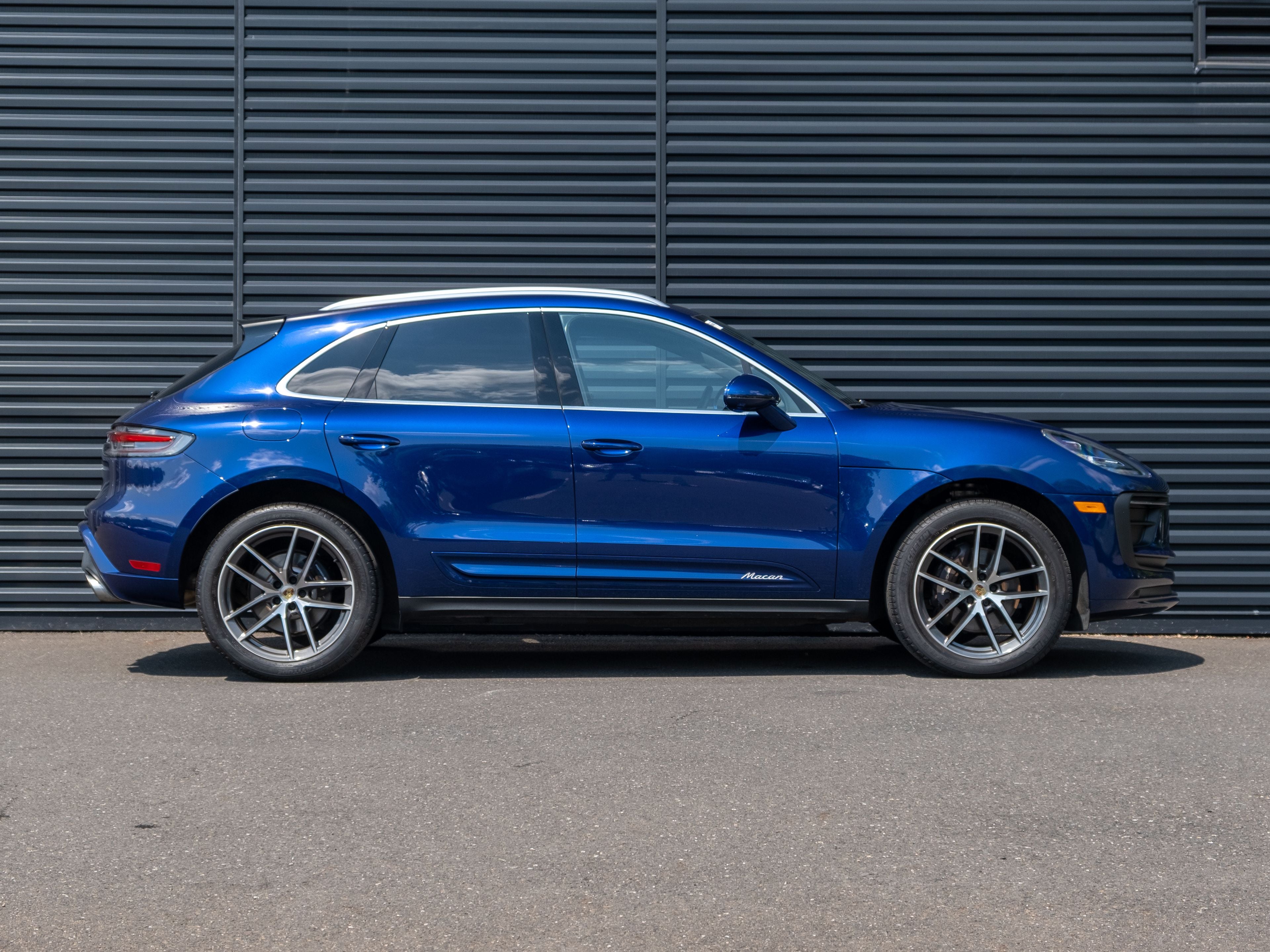 2024 Porsche Macan Base