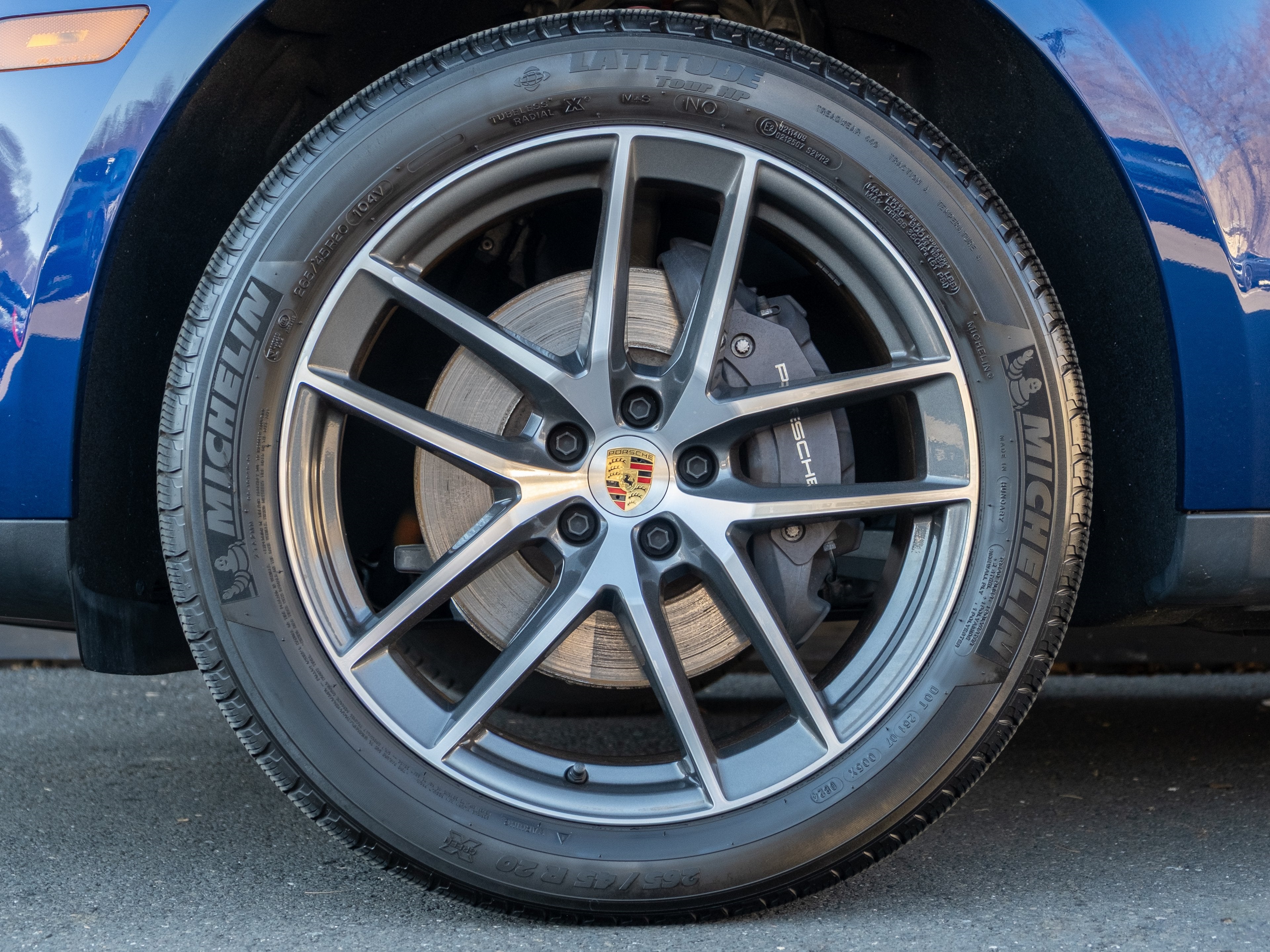 2024 Porsche Macan Base