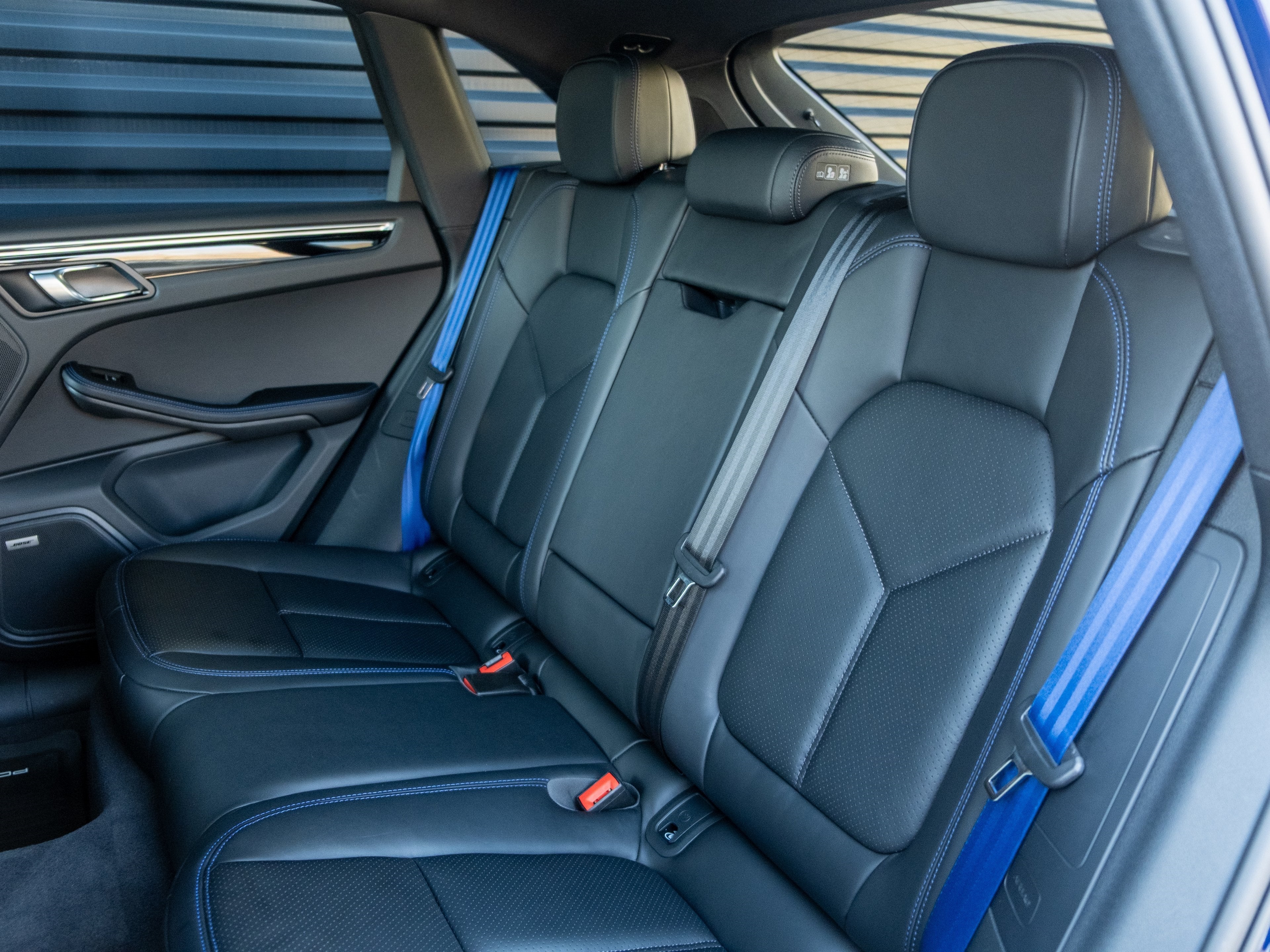 2024 Porsche Macan Base