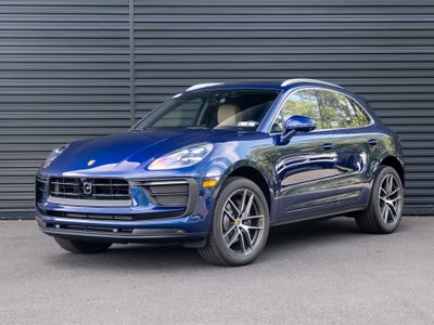 2025 Porsche Macan Base