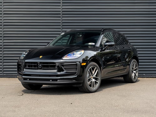 2025 Porsche Macan Base