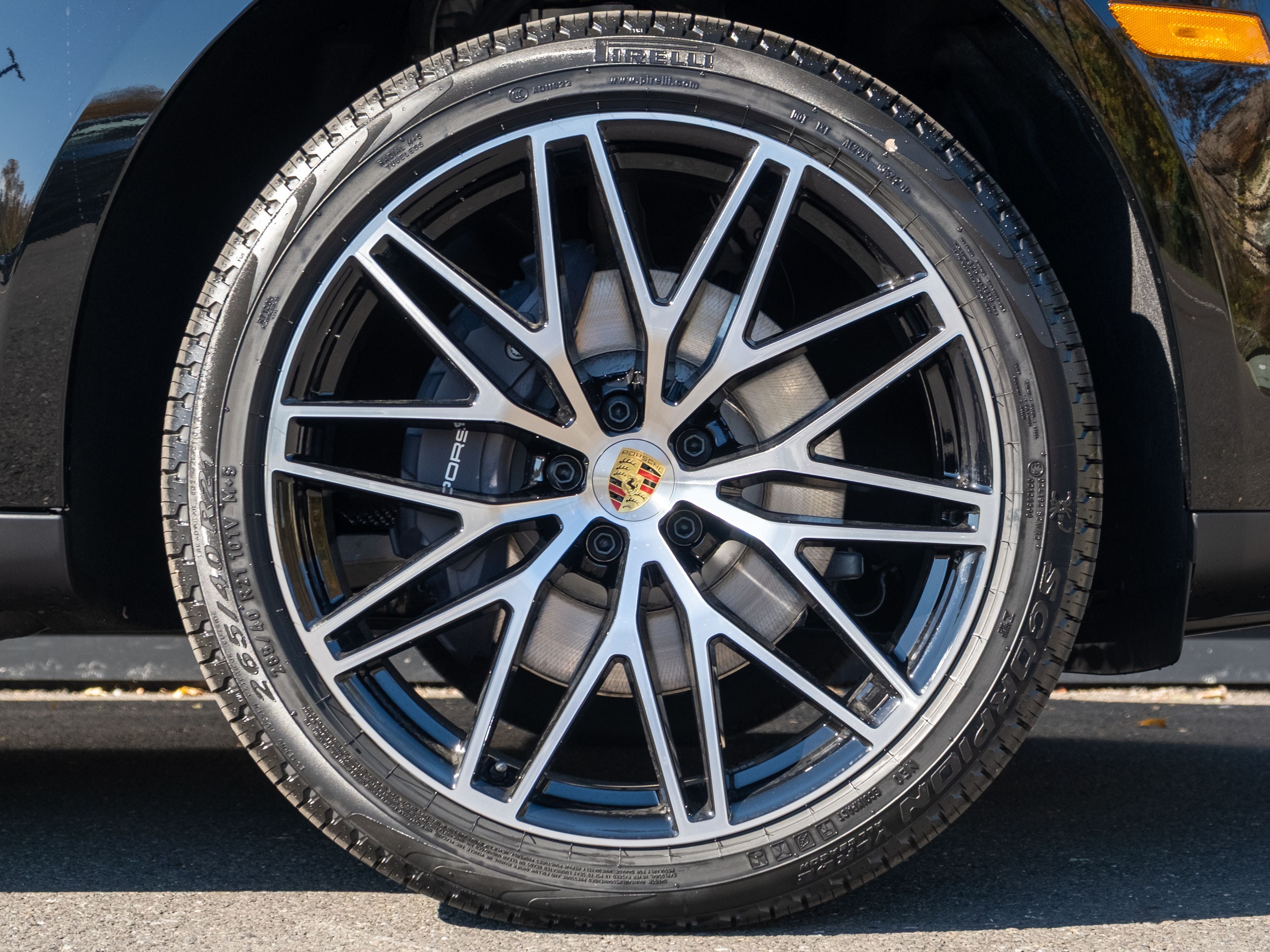 2026 Porsche Macan Base