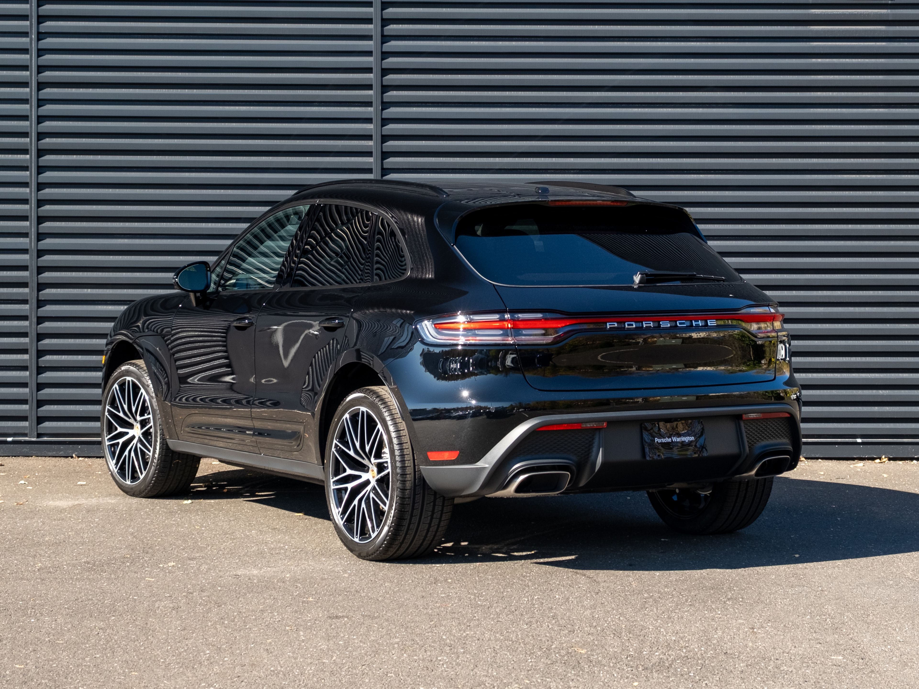 2026 Porsche Macan Base