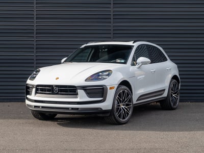 2026 Porsche Macan Base