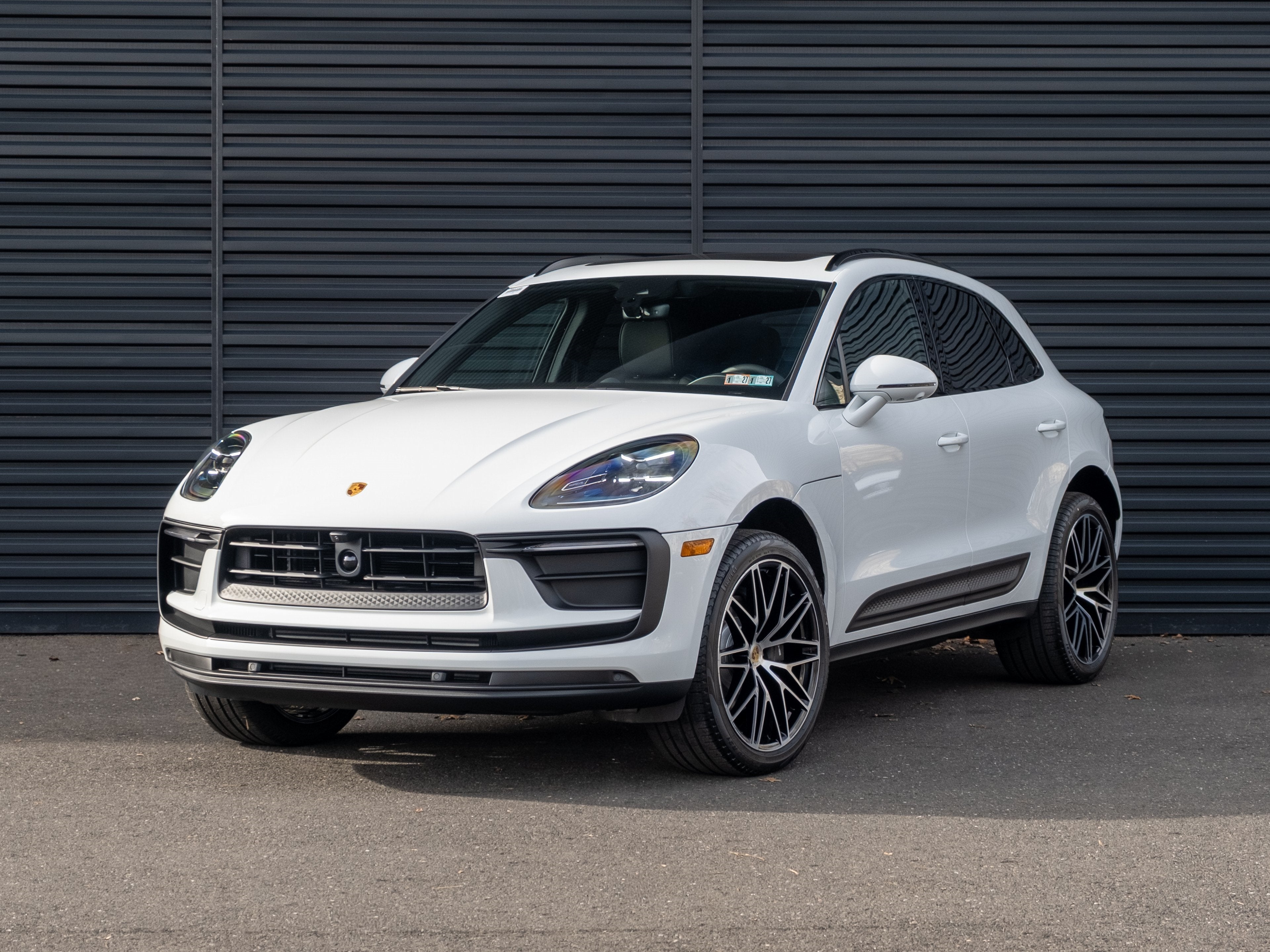 2026 Porsche Macan Base