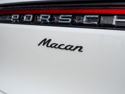 2026 Porsche Macan Base