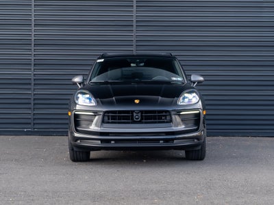 2026 Porsche Macan T
