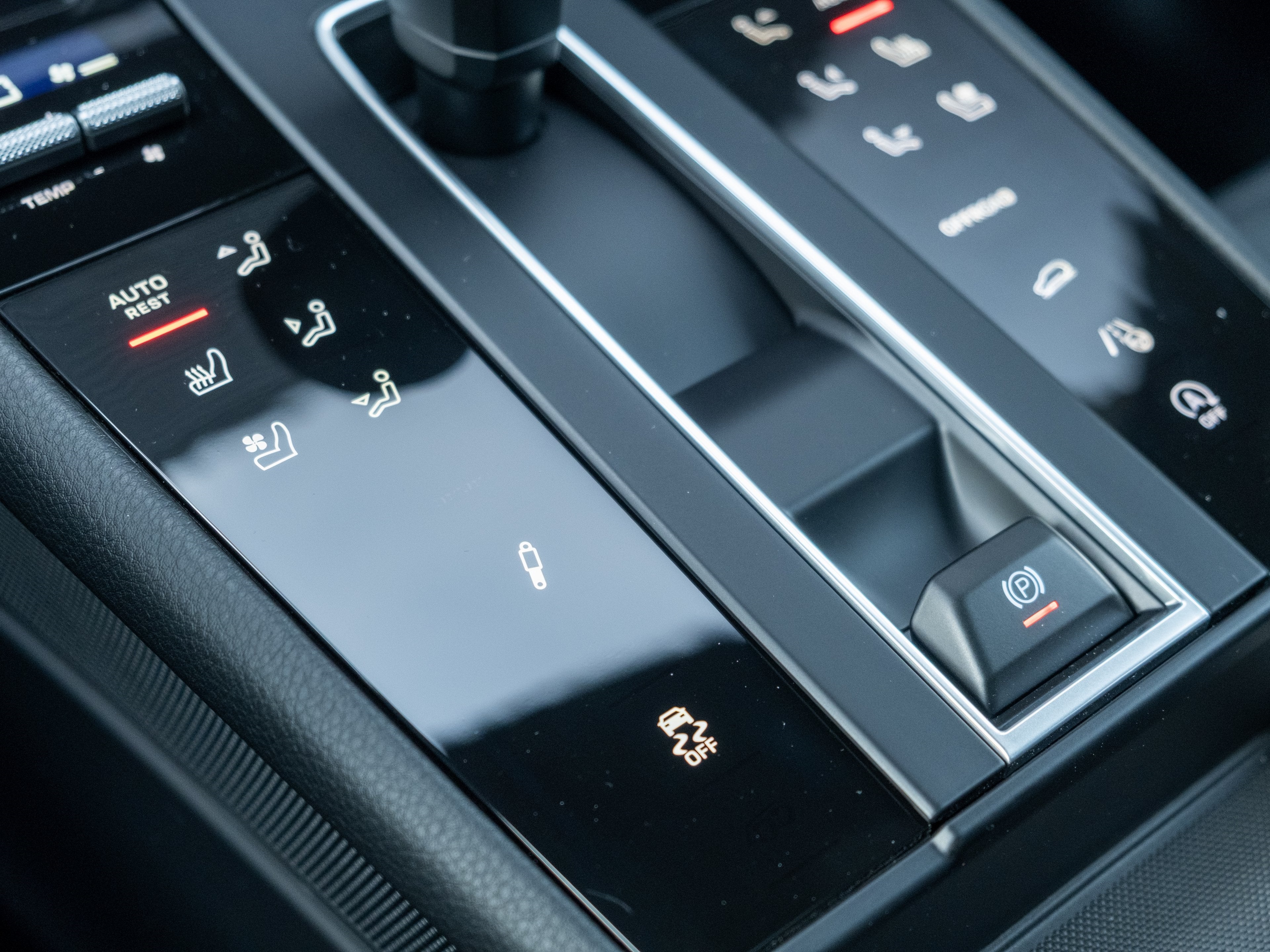 2026 Porsche Macan T