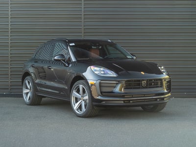 2026 Porsche Macan Base