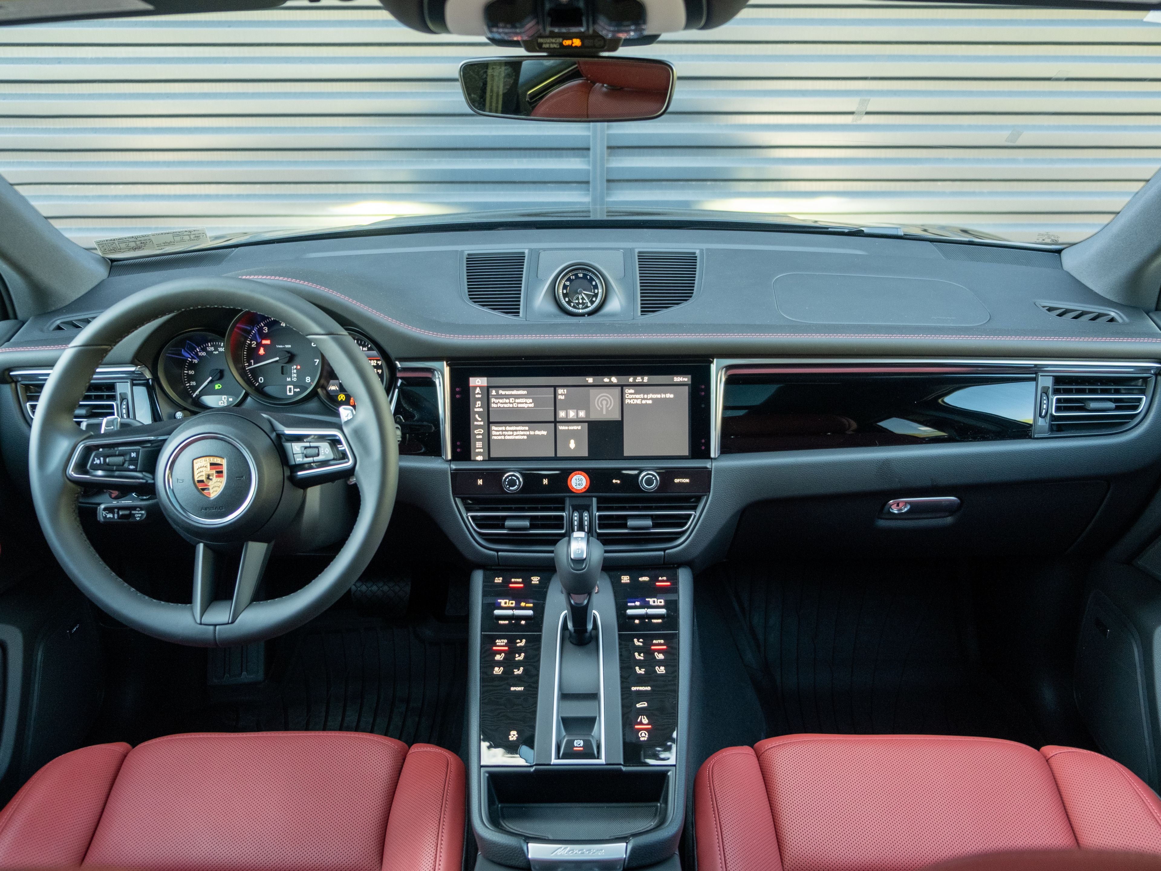 2026 Porsche Macan Base