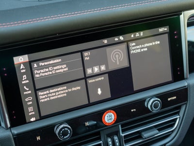 2026 Porsche Macan Base