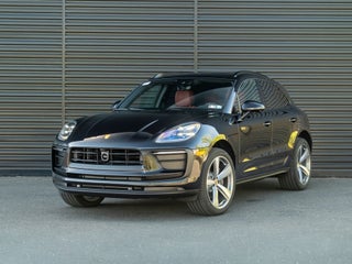2026 Porsche Macan Base