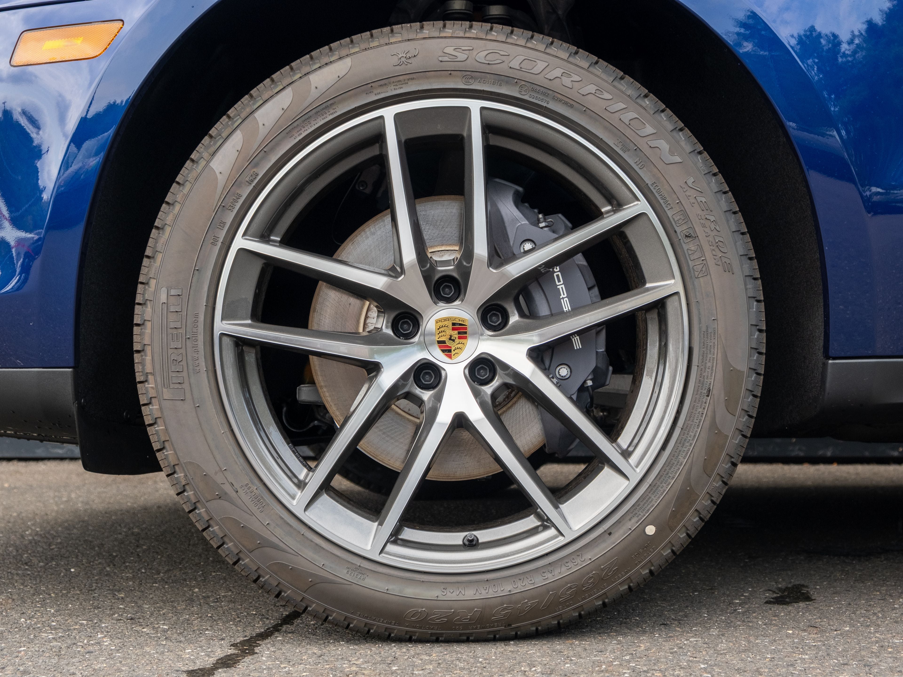 2026 Porsche Macan Base