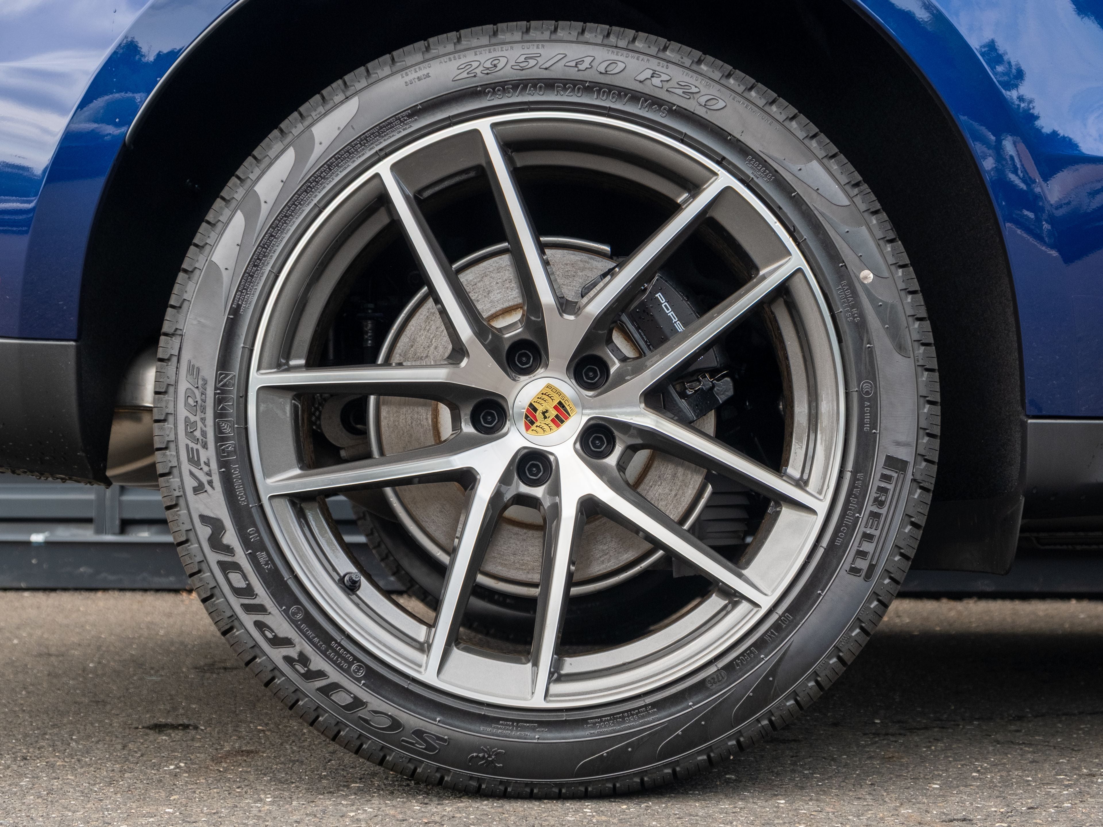 2026 Porsche Macan Base