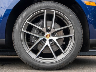 2026 Porsche Macan Base