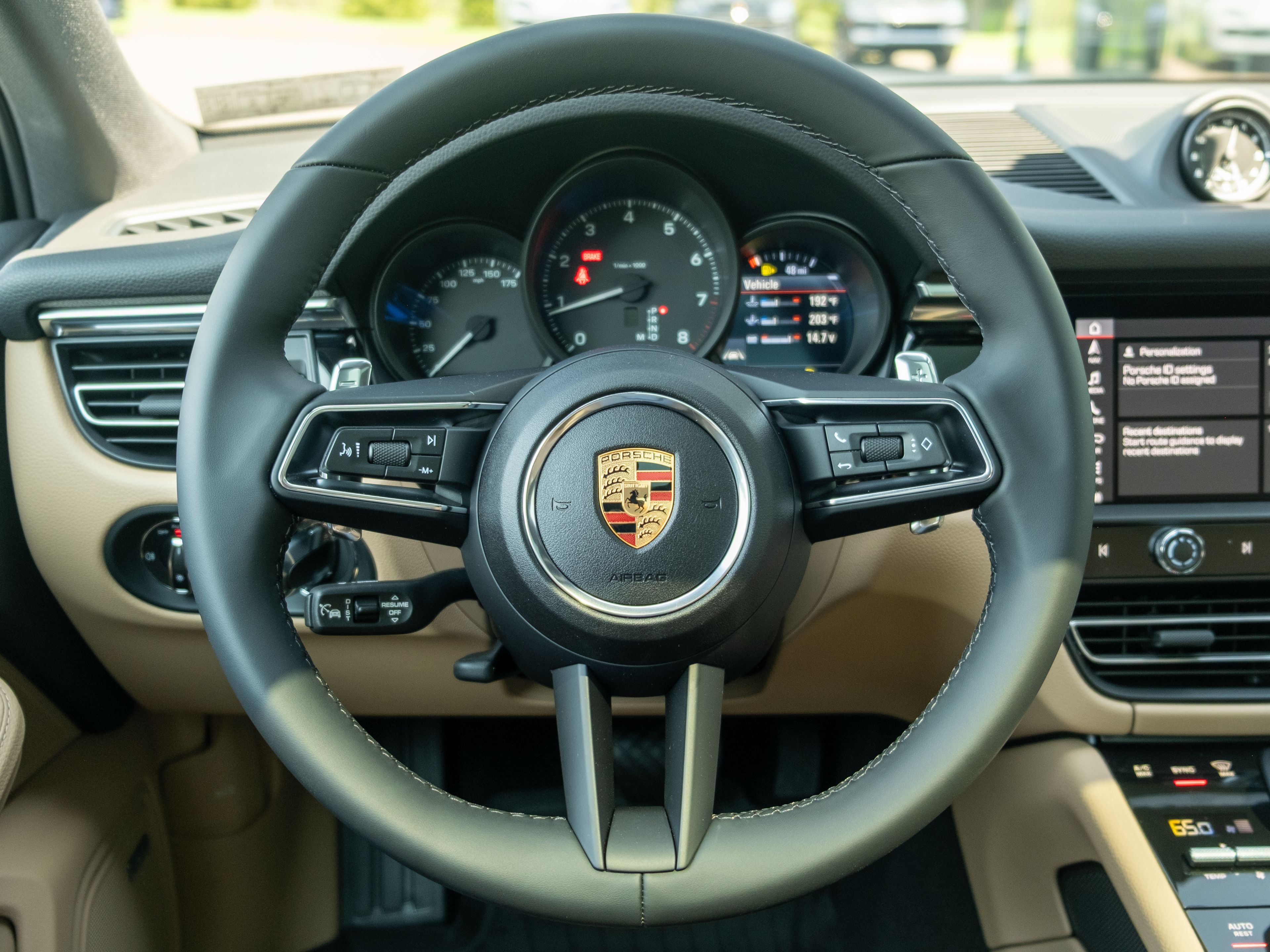 2026 Porsche Macan Base
