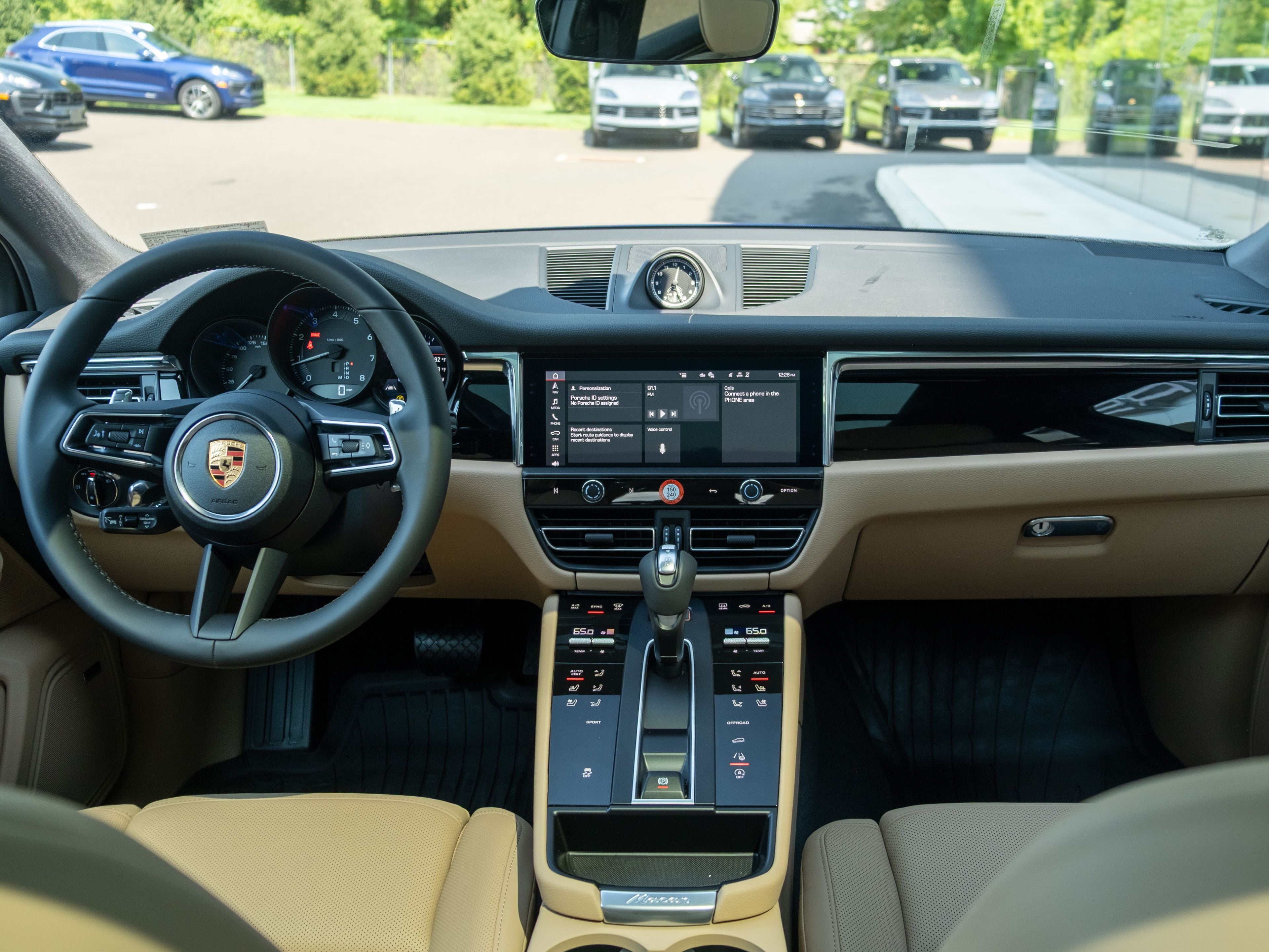 2026 Porsche Macan Base