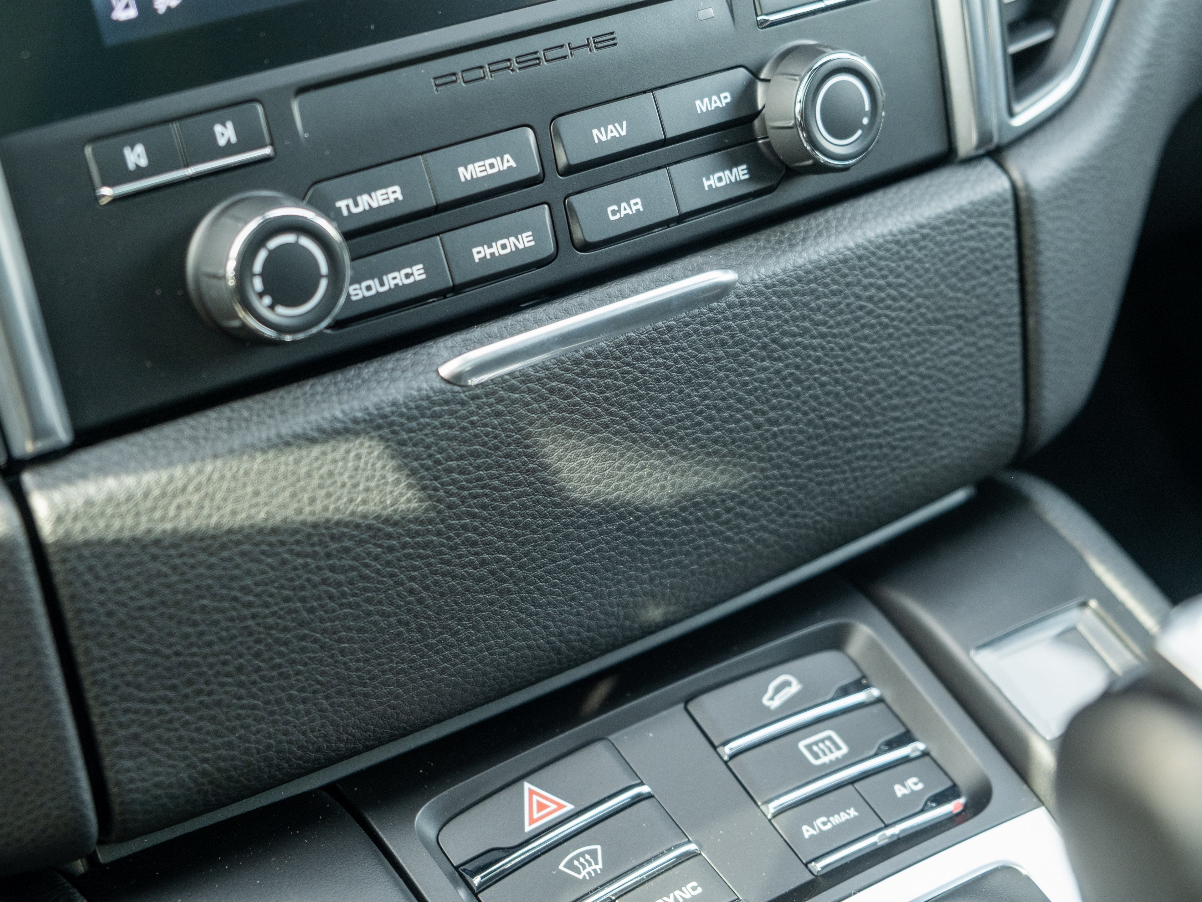 2018 Porsche Macan Base