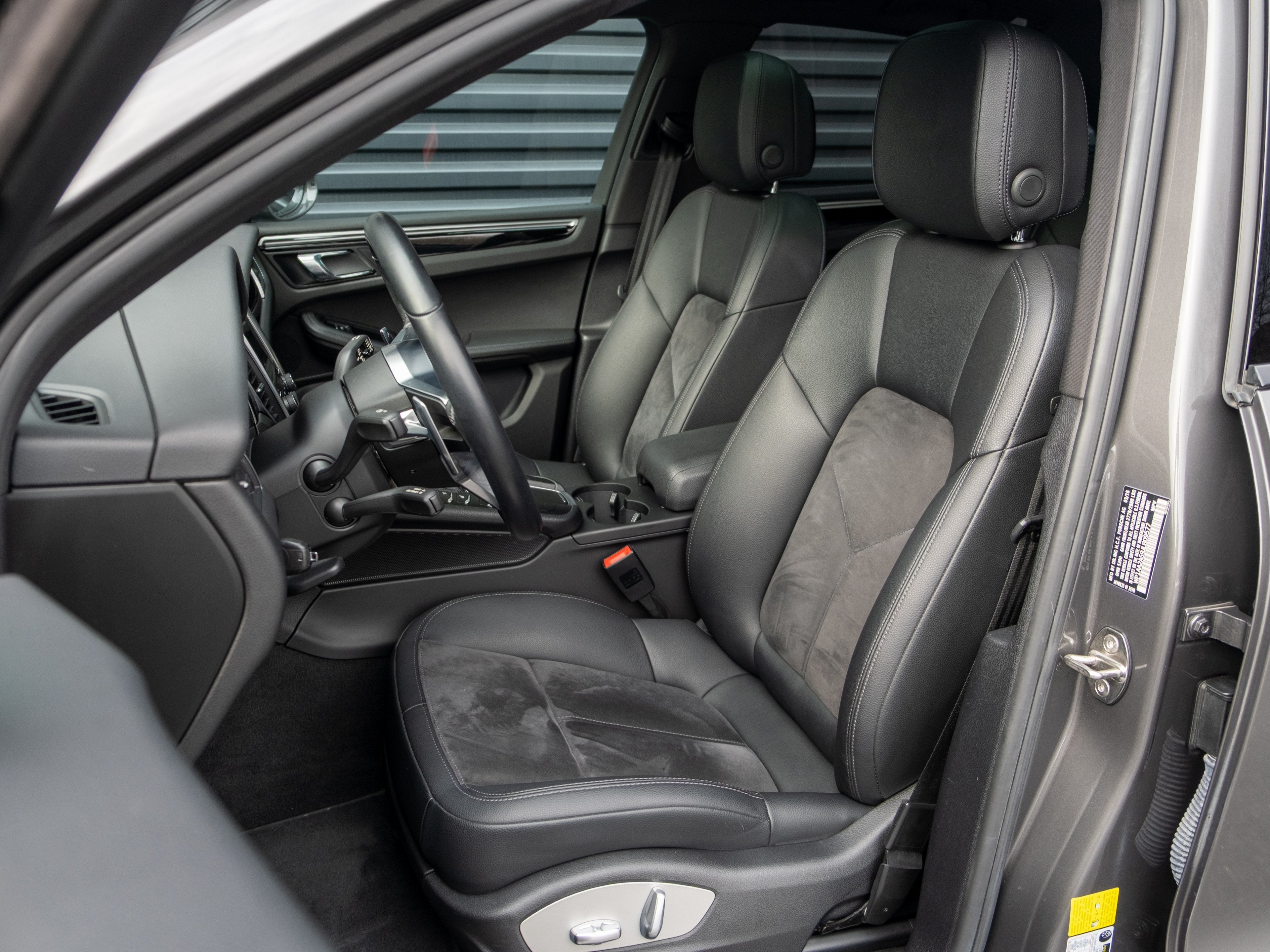 2018 Porsche Macan Base