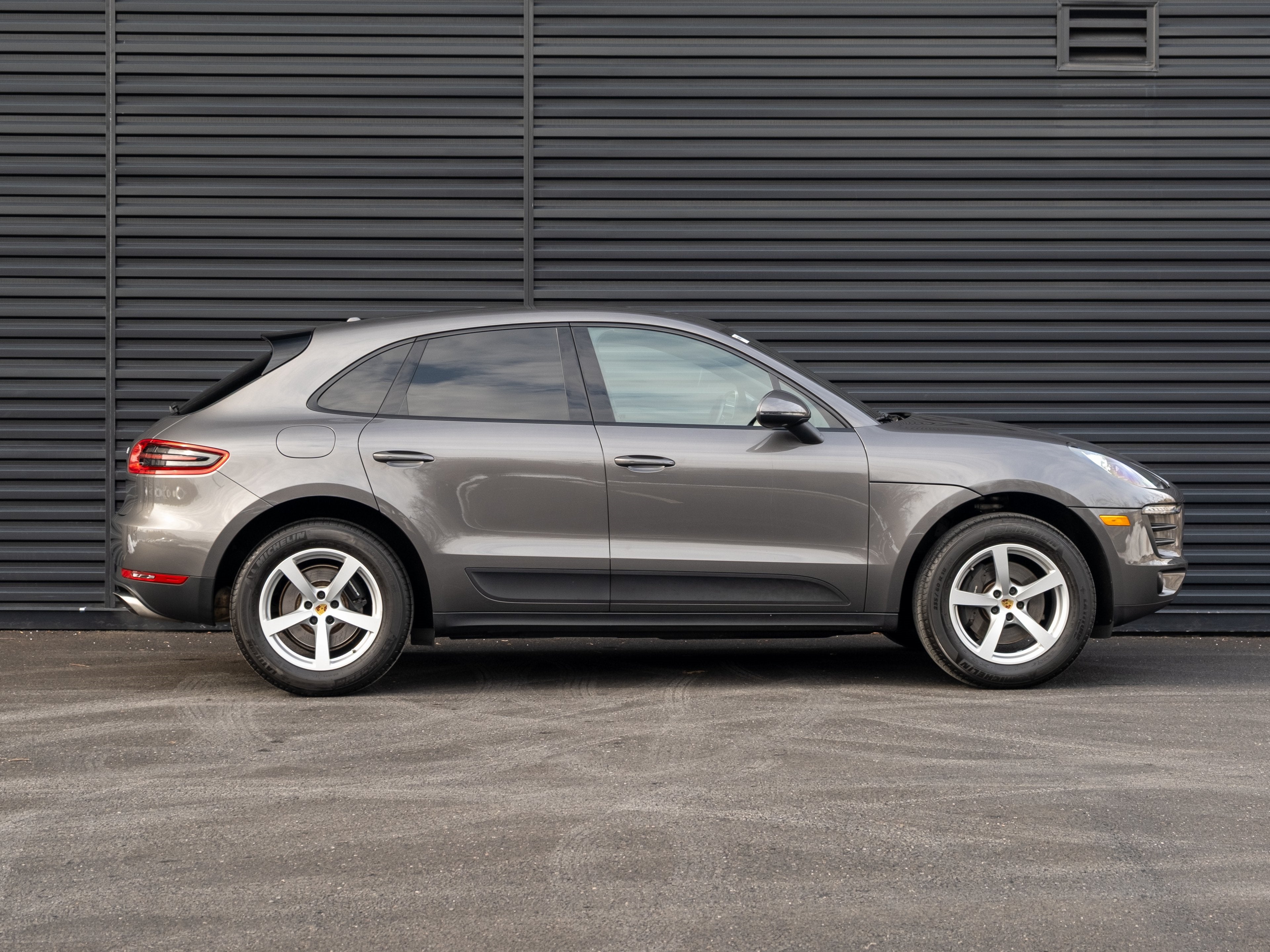 2018 Porsche Macan Base