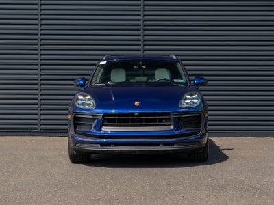 2022 Porsche Macan Base