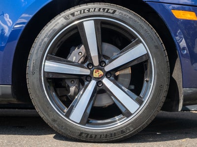 2022 Porsche Macan Base