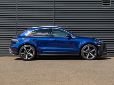 2022 Porsche Macan Base