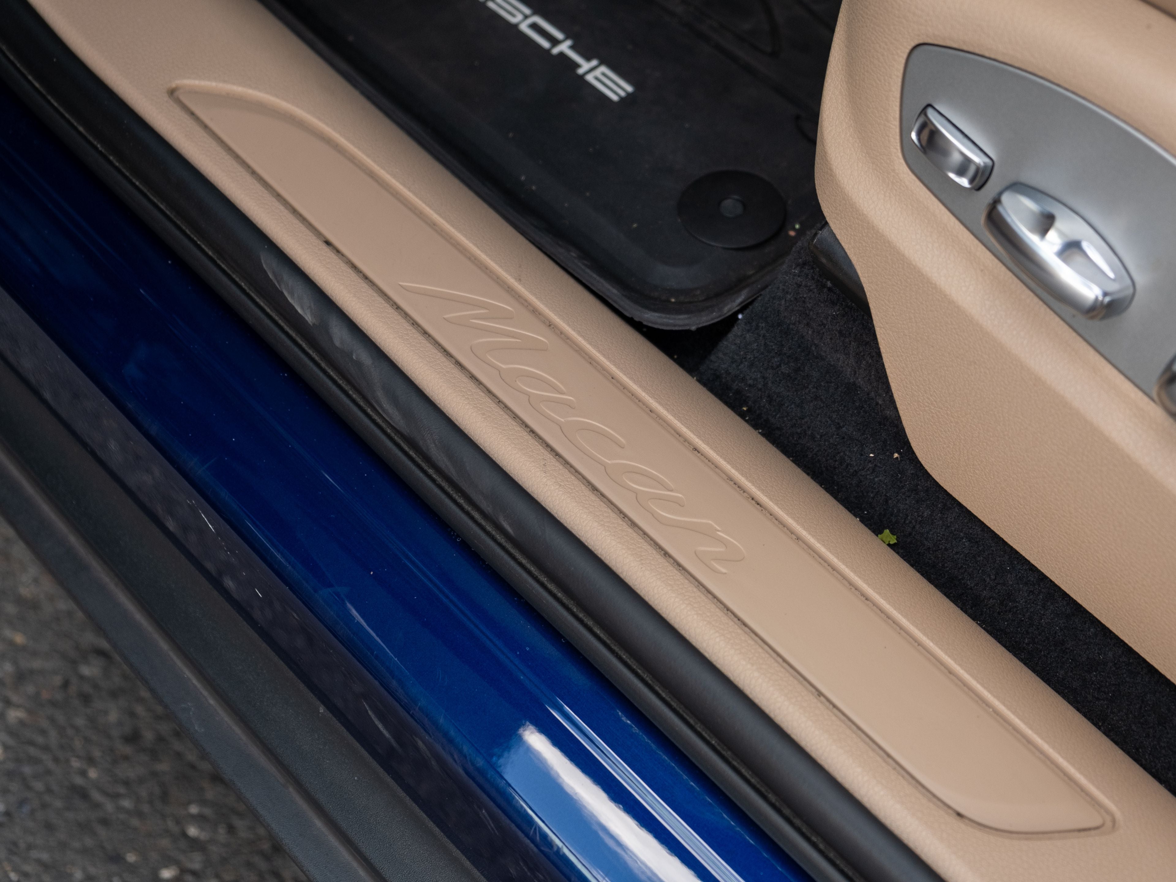 2024 Porsche Macan Base