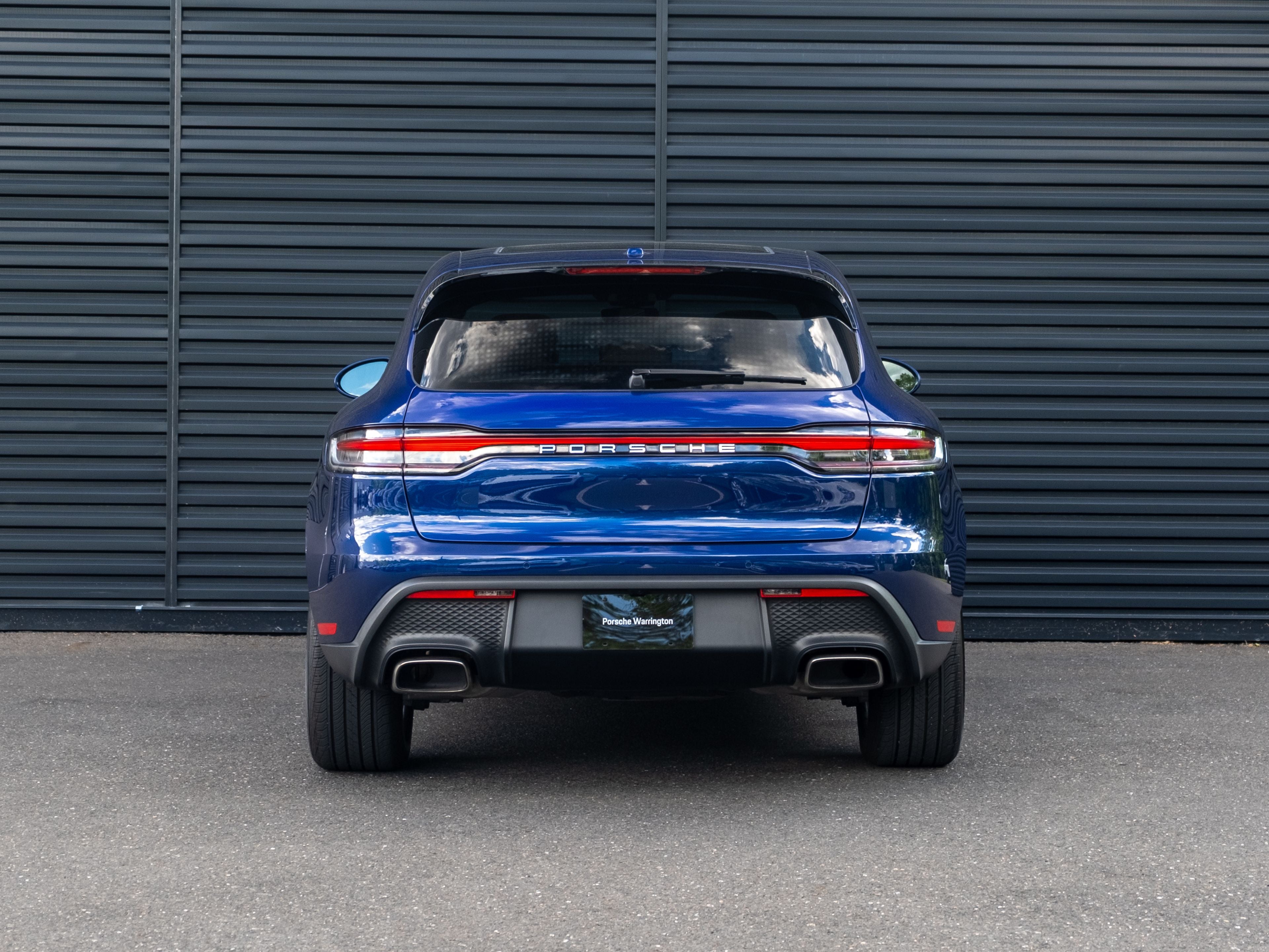 2024 Porsche Macan Base