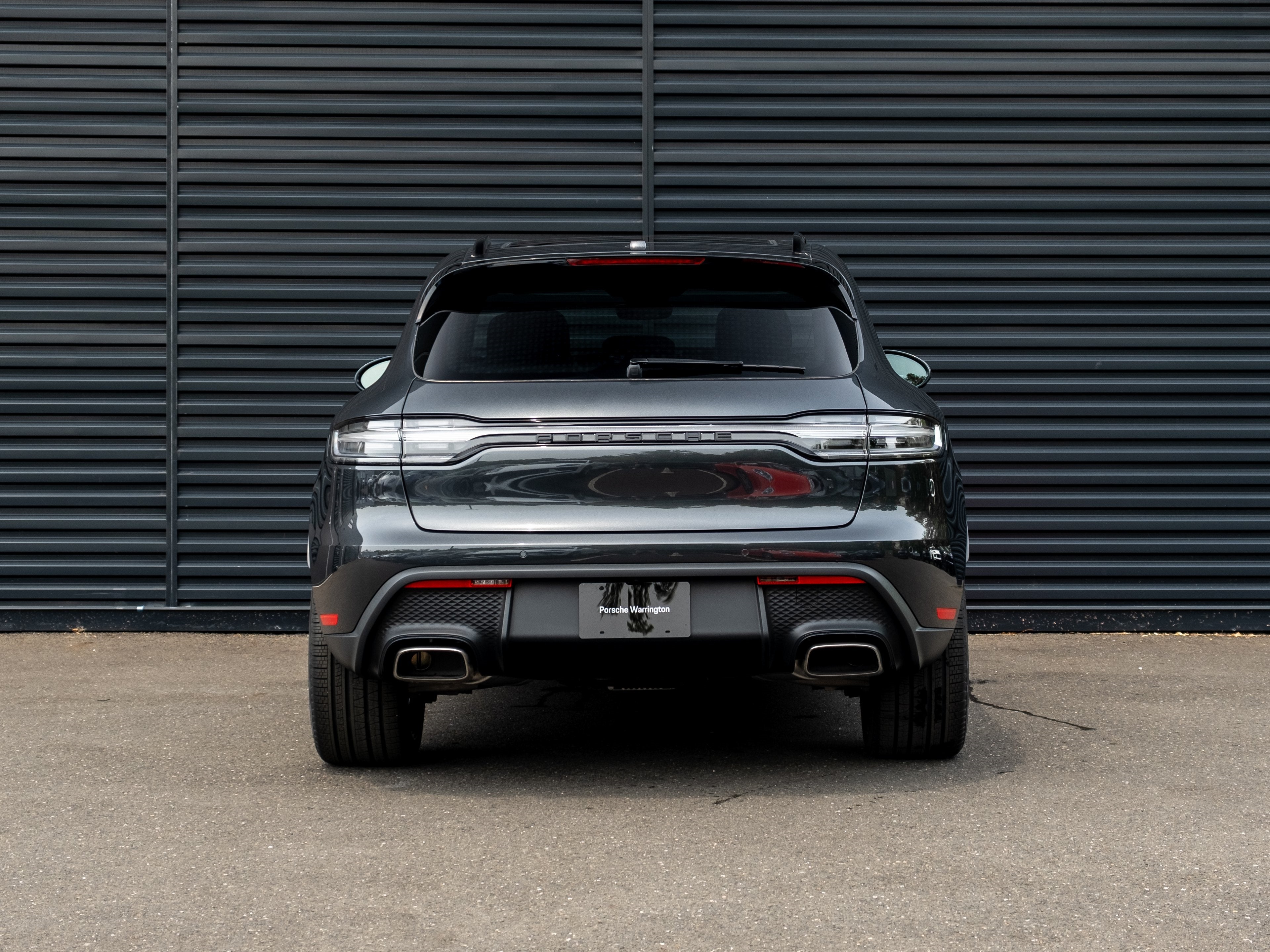 2025 Porsche Macan Base