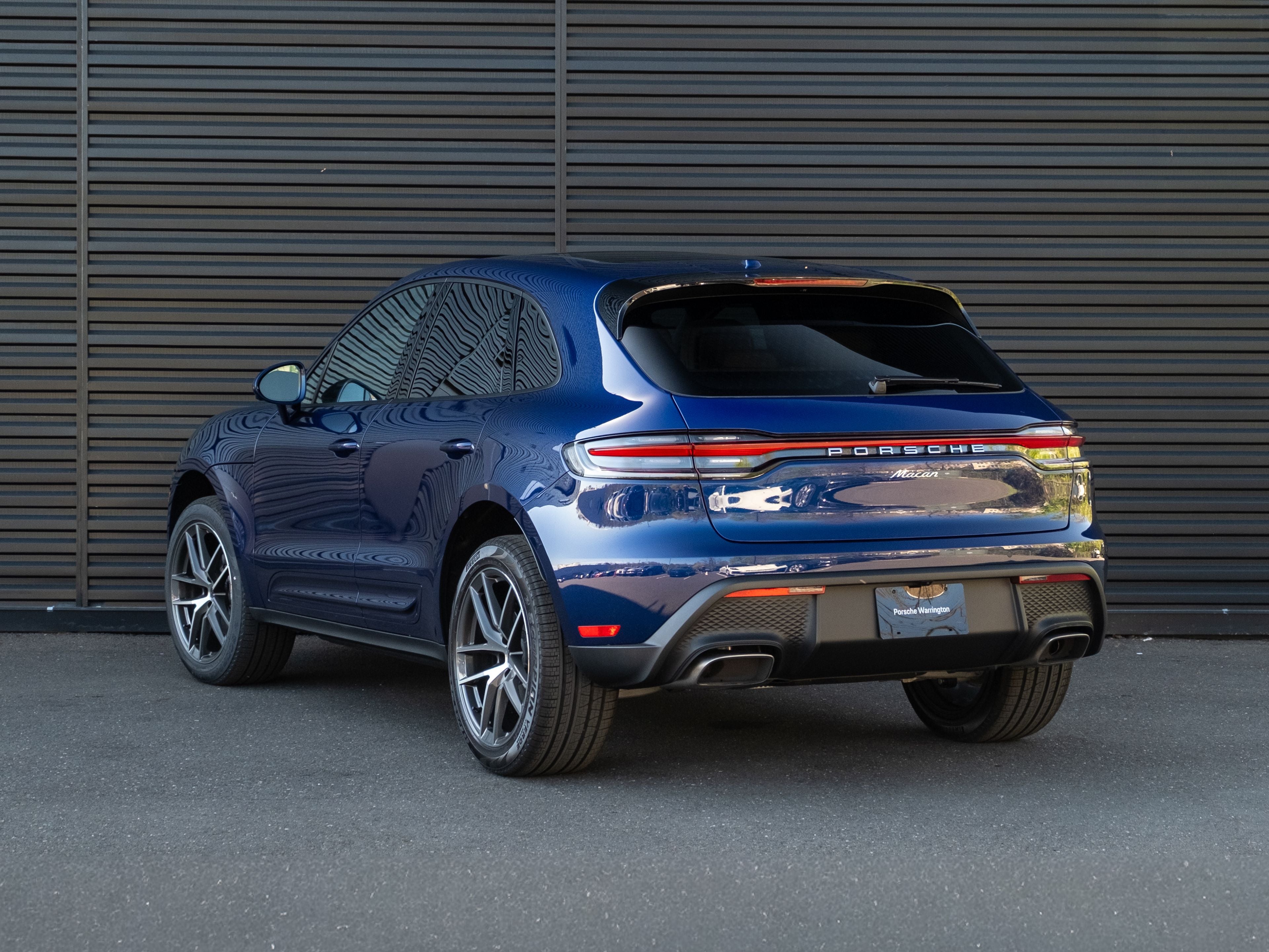 2026 Porsche Macan Base